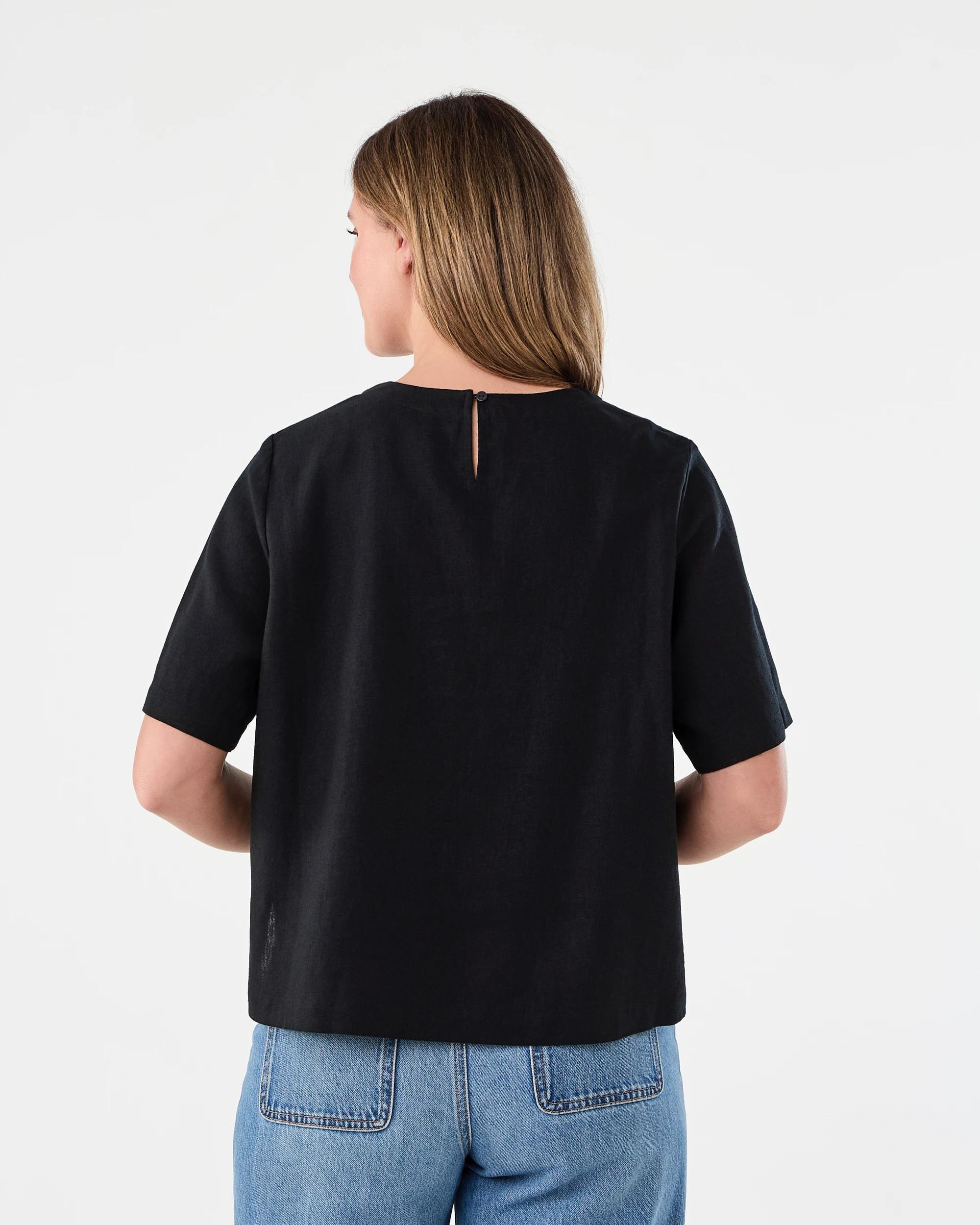 3 Short Sleeve Linen Blend Boxy Top Black, 3 of 7