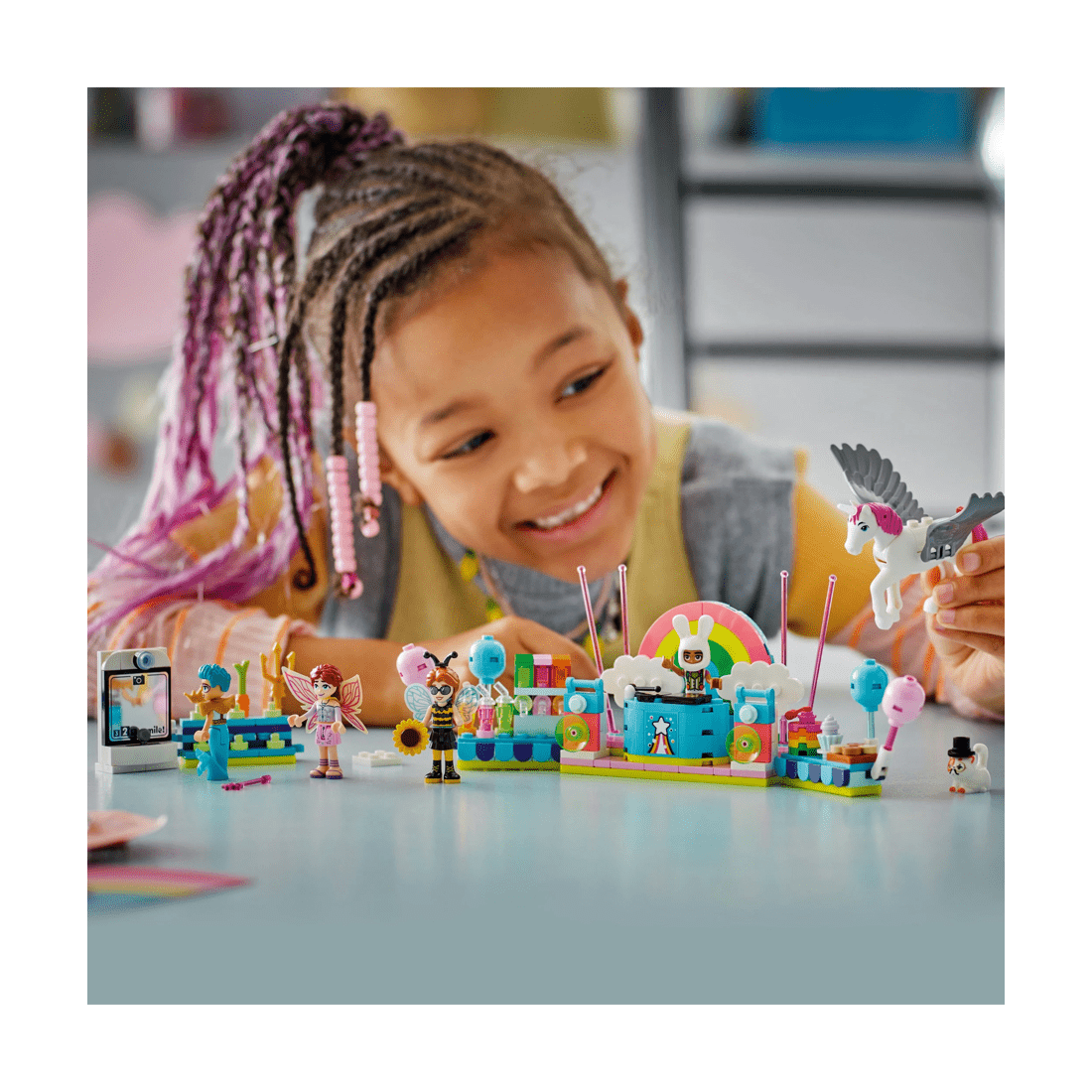 8 LEGO Friends Costume Party with Unicorn & Fairy 42661, 8 of 10