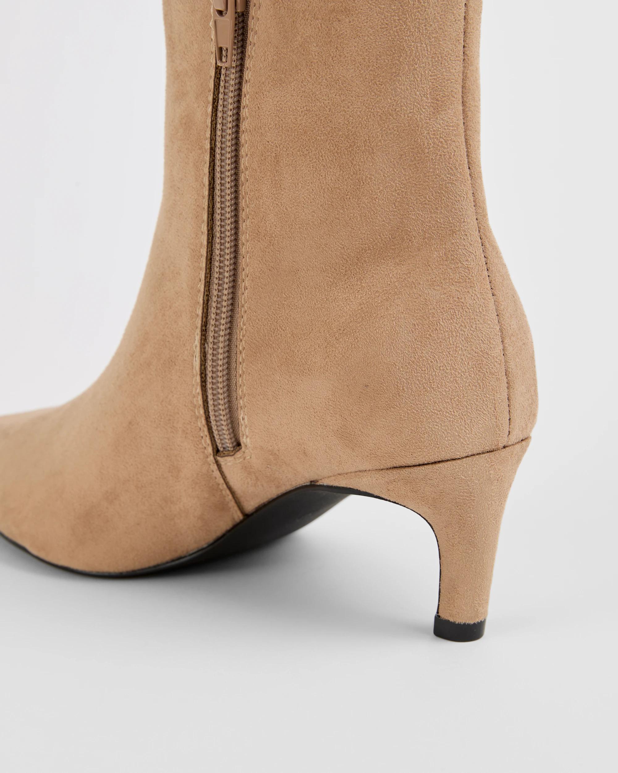 3 Target Woman Gusset Kitten Heel Boots TAUPE FX SUEDE, 3 of 4