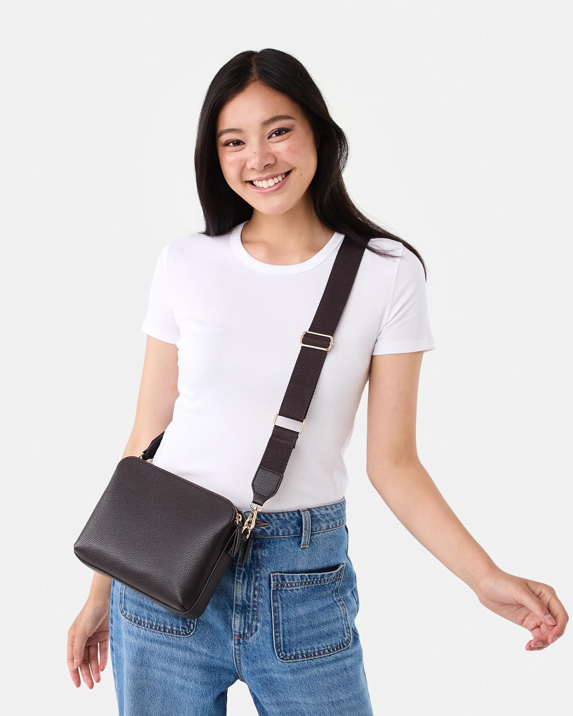 5 Double Pocket Crossbody Bag Deep Fudge, 5 of 6