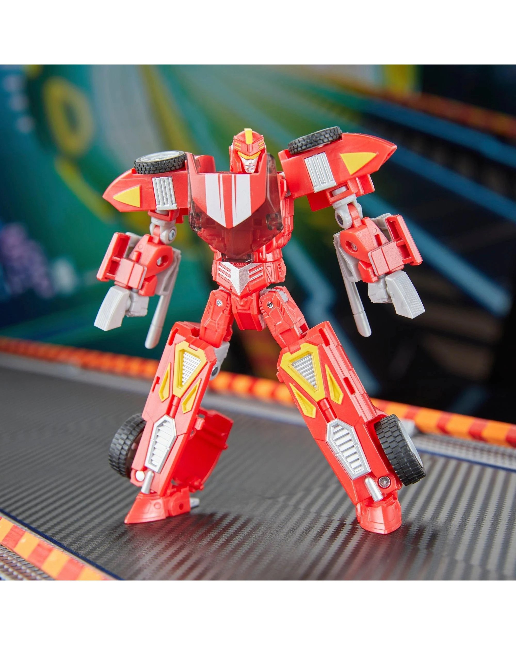 8 Transformers Collaborative Hot Wheels x Transformers Twin Mill Action Figure - Red, 8 of 9