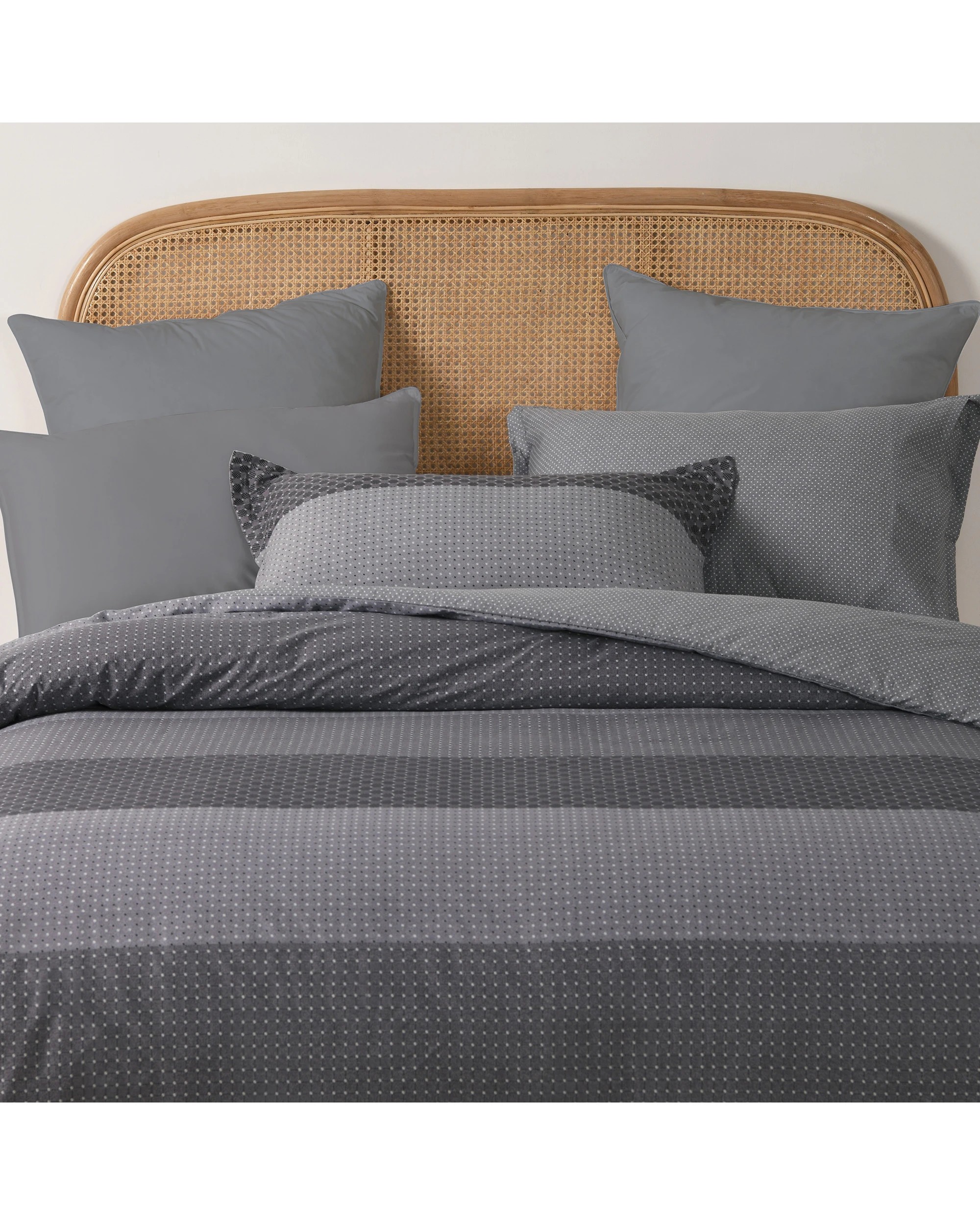 3 Dreamaker Aster 100% Cotton Reversible Quilt Cover Set - King Single Bed - Grey, 3 of 8