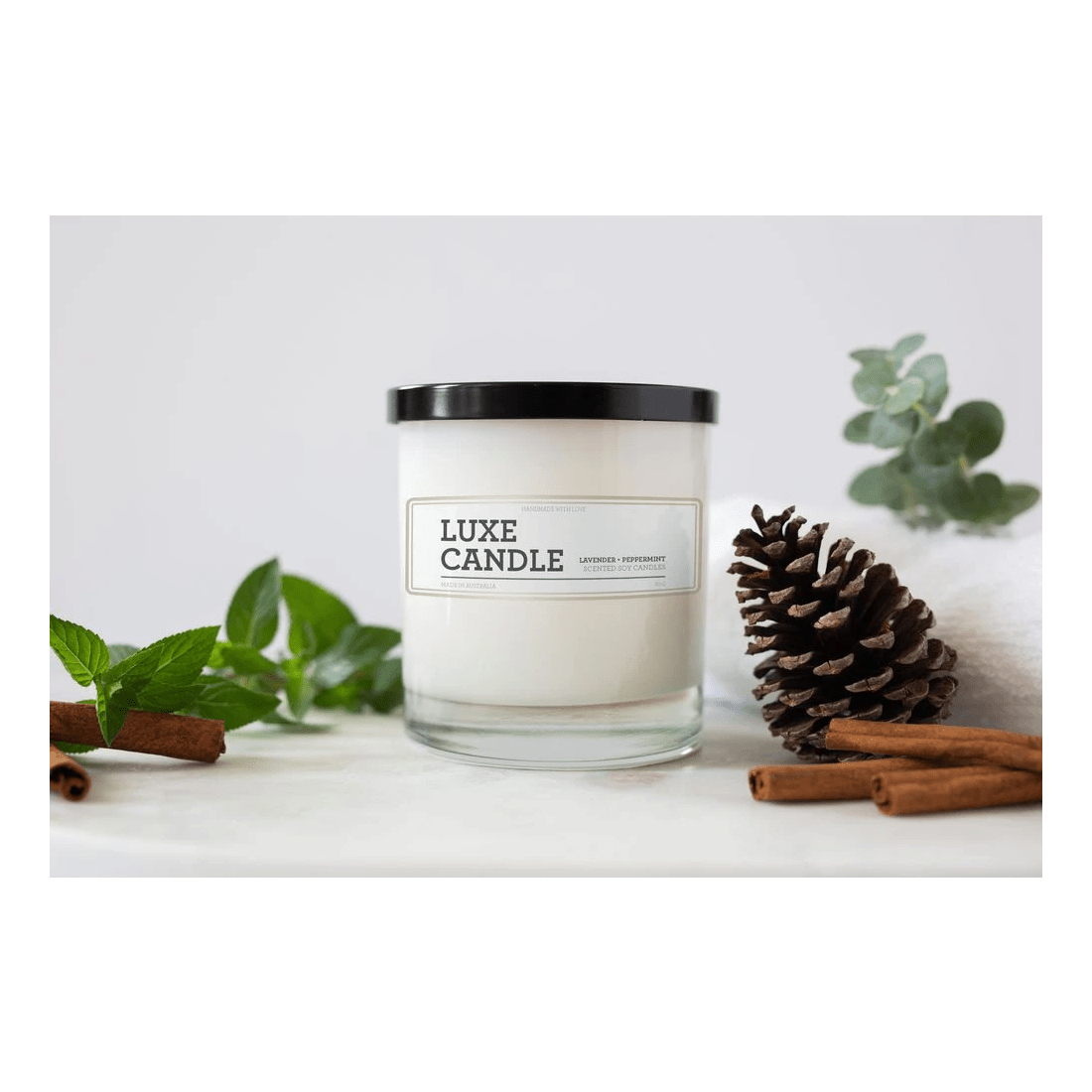 3 Avery 8UP A5 Laser Labels Gold Border 10 Pack, 3 of 4