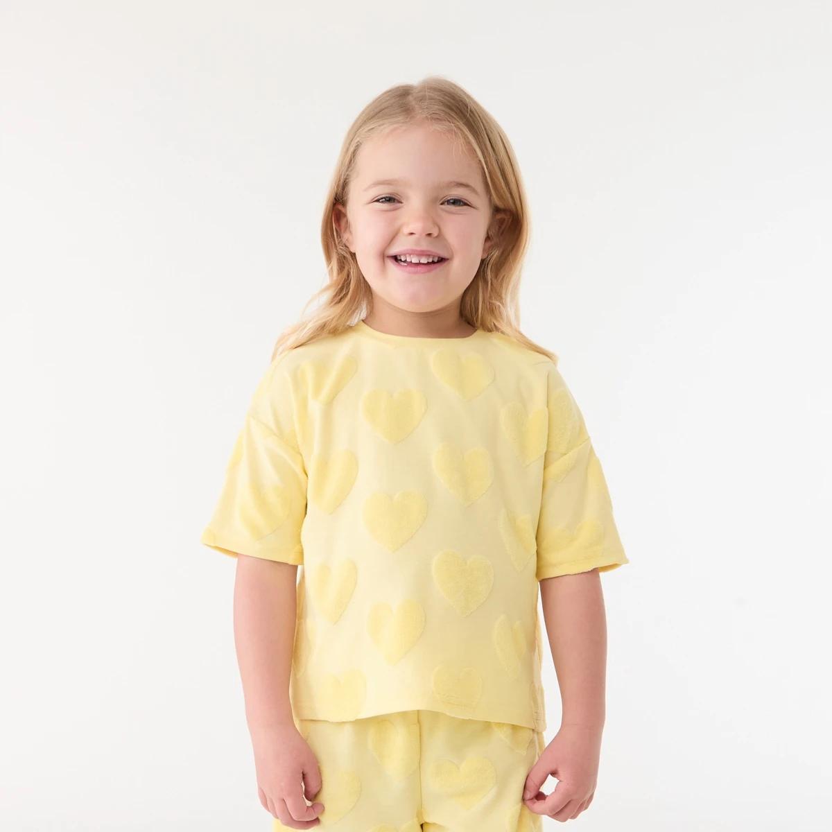 1 Short Sleeve Texture T-shirt Ylw Heart, 1 of 6