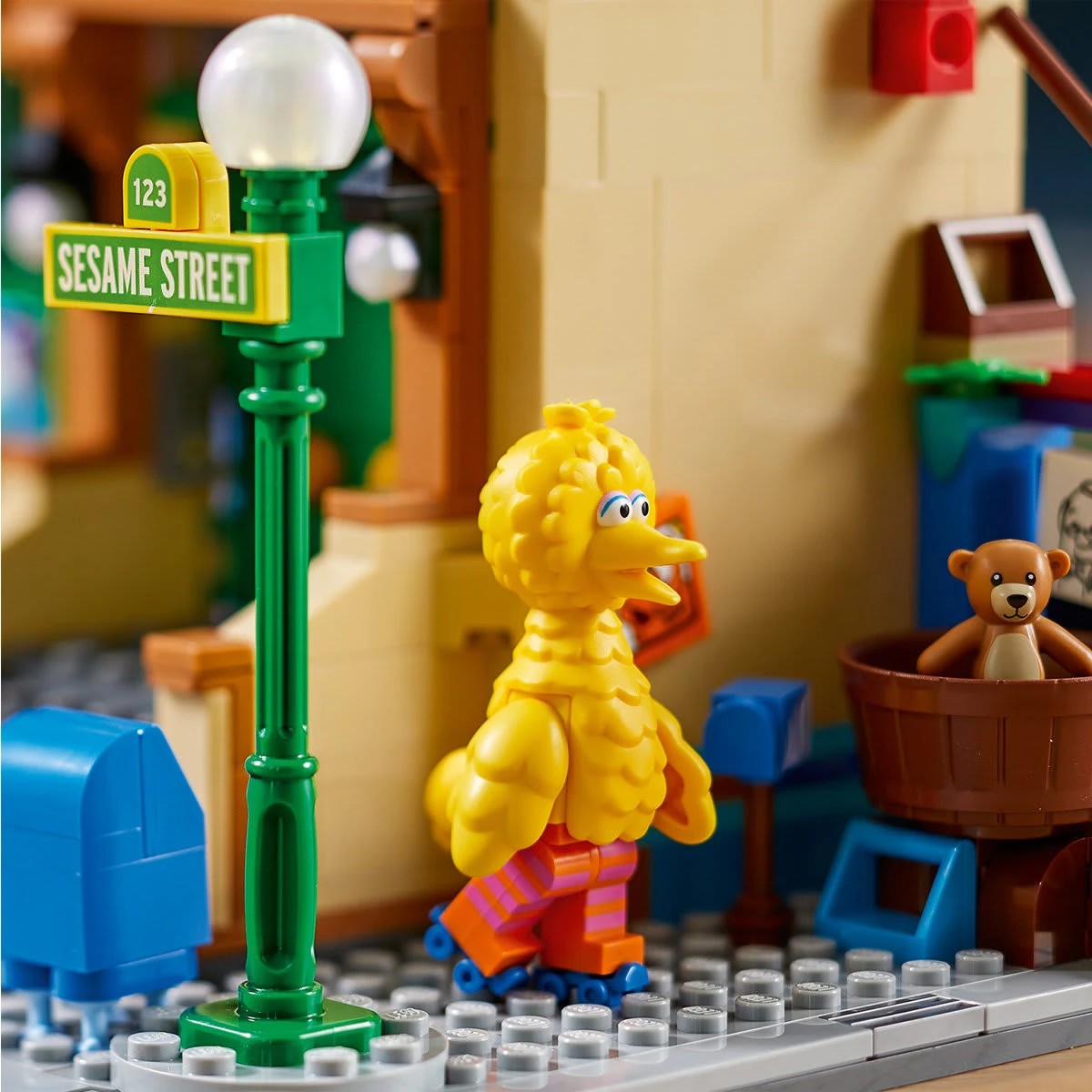 6 LEGO Ideas 123 Sesame Street 21324, 6 of 9