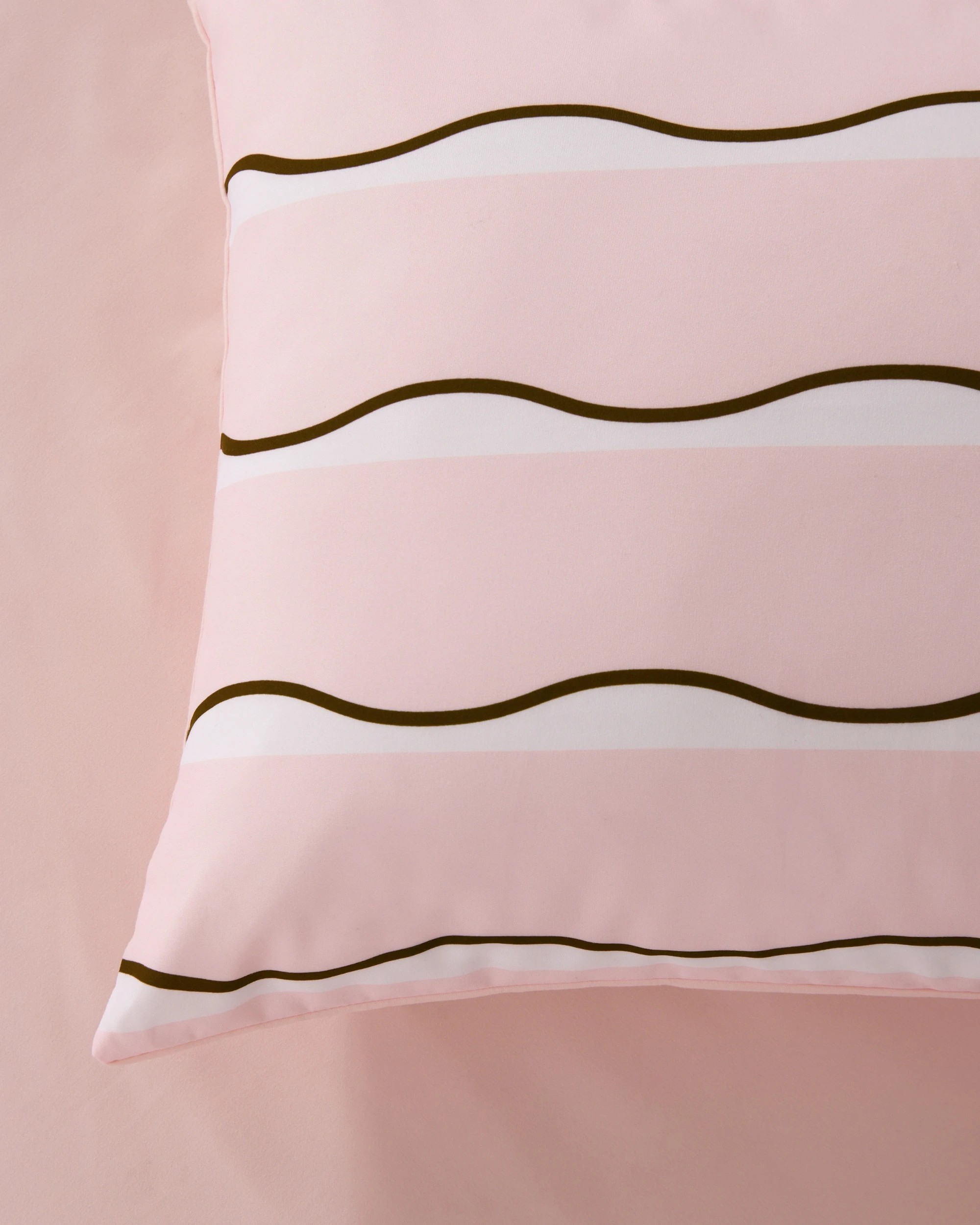 3 Dreamaker Noa Quilt Cover Set - Single Bed - Pink/Chocolate, 3 of 5