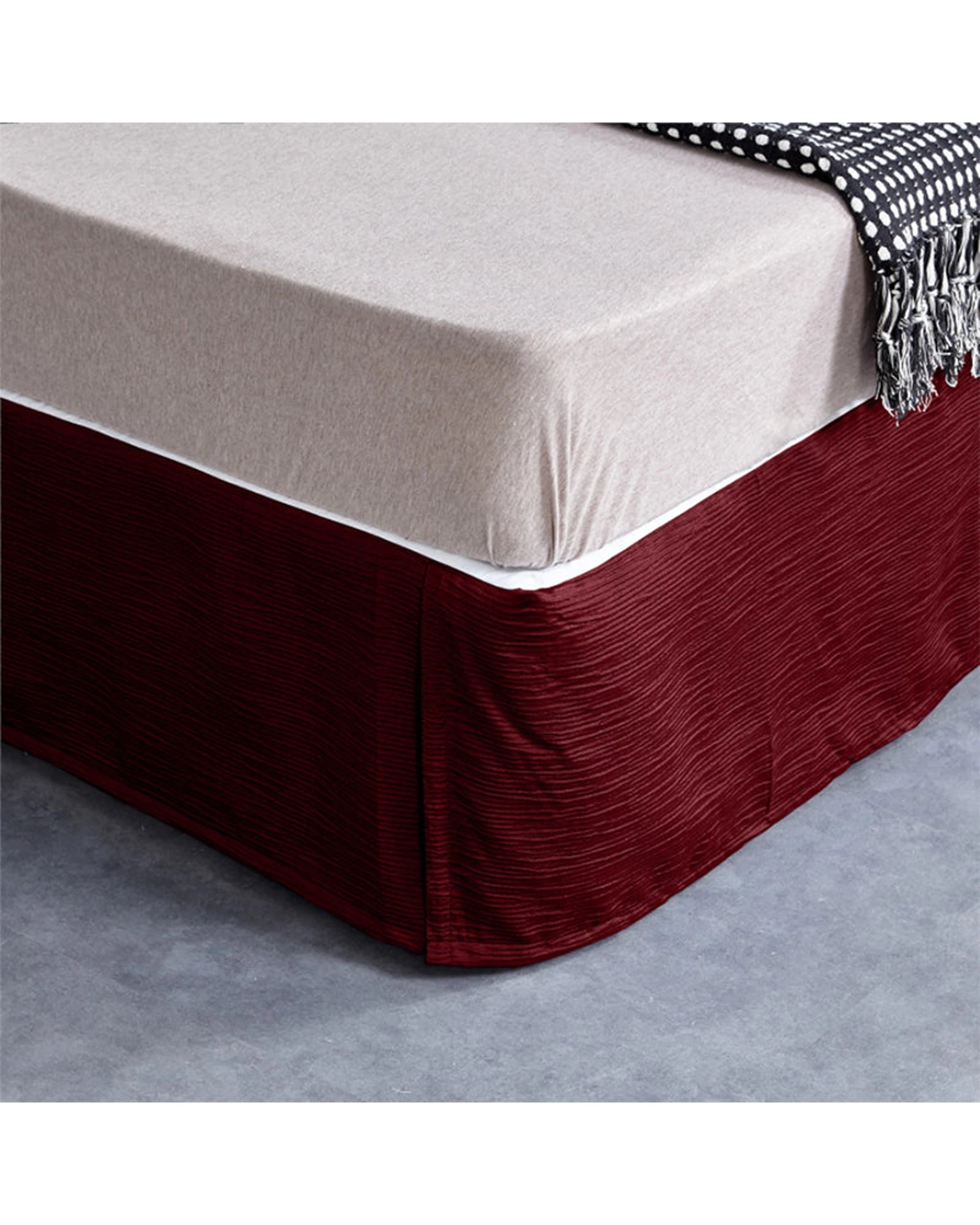 1 Cotton More Bed Skirt Valance Corrugated Seersucker Pattern - Queen Bed - Red, 1 of 3