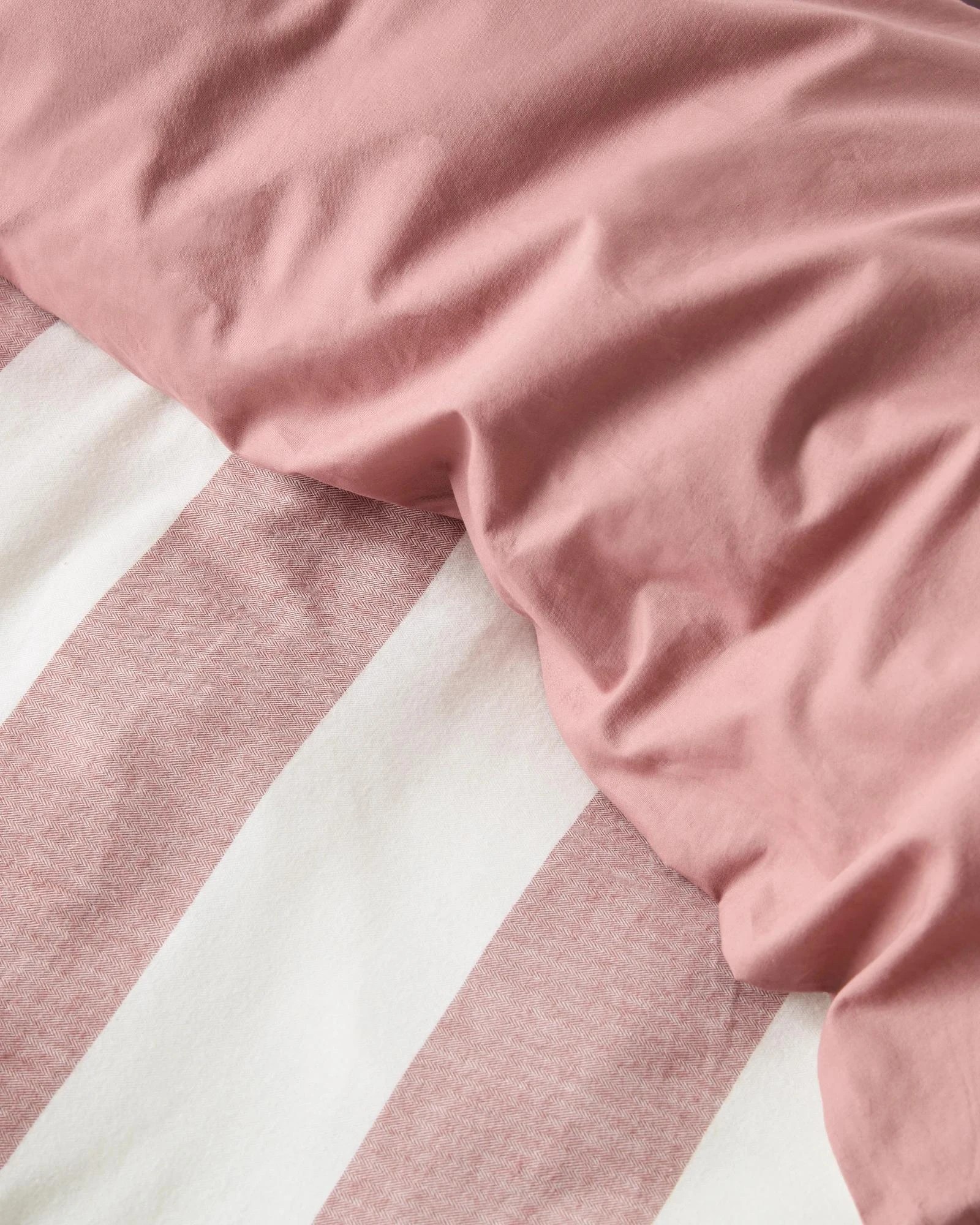 3 Target Peyton Herringbone Weave Stripe Quilt Cover Set - Queen Bed - Red, 3 of 3