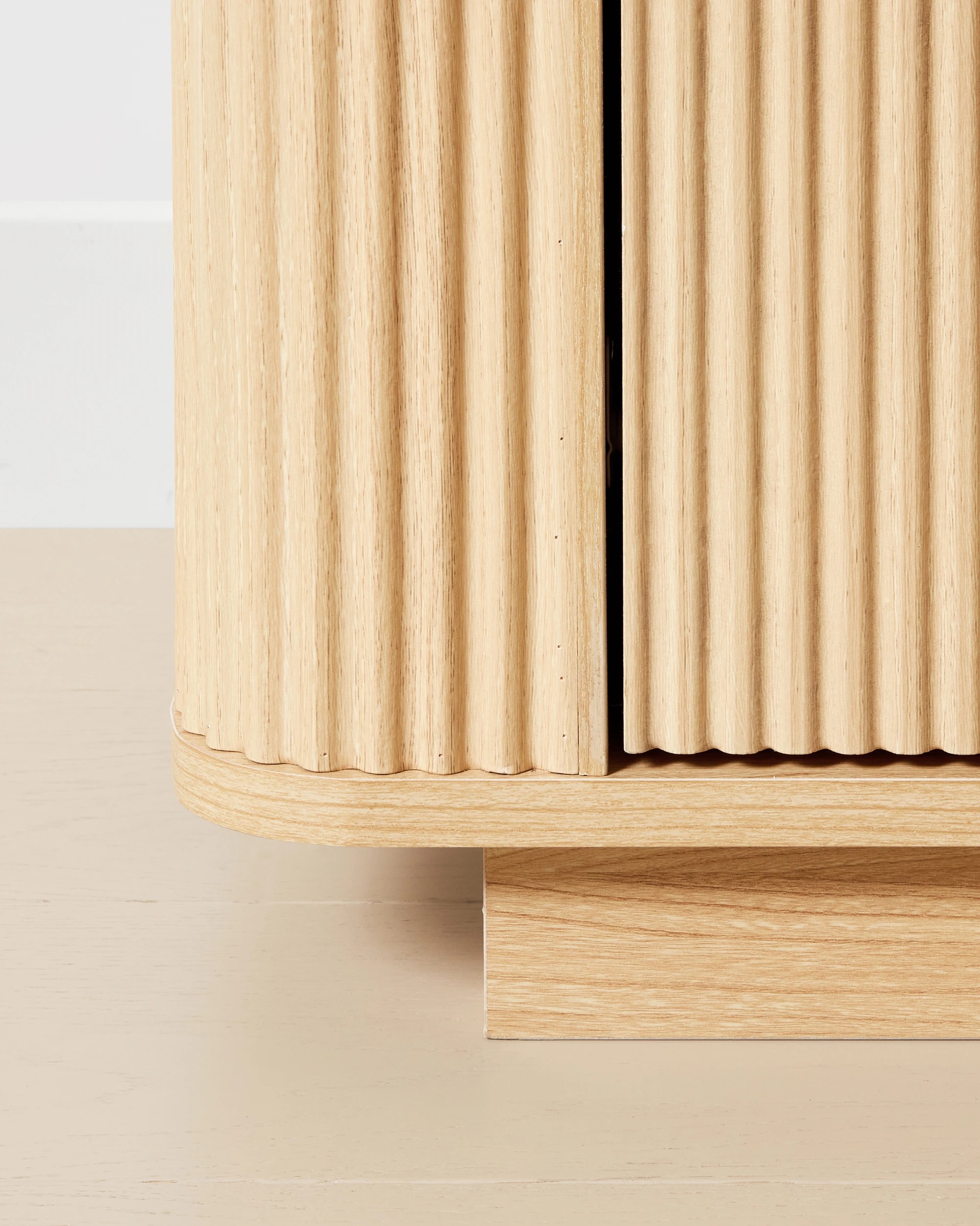 5 Claire 3 Drawer Chest - Oak, 5 of 6