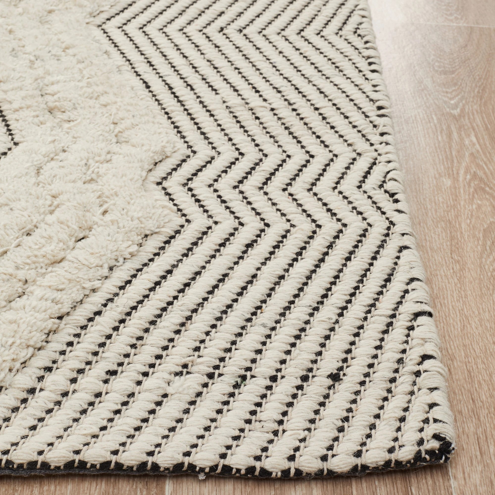 4 Common Ground Rugs Milton 741 225x155cm - White, 4 of 7