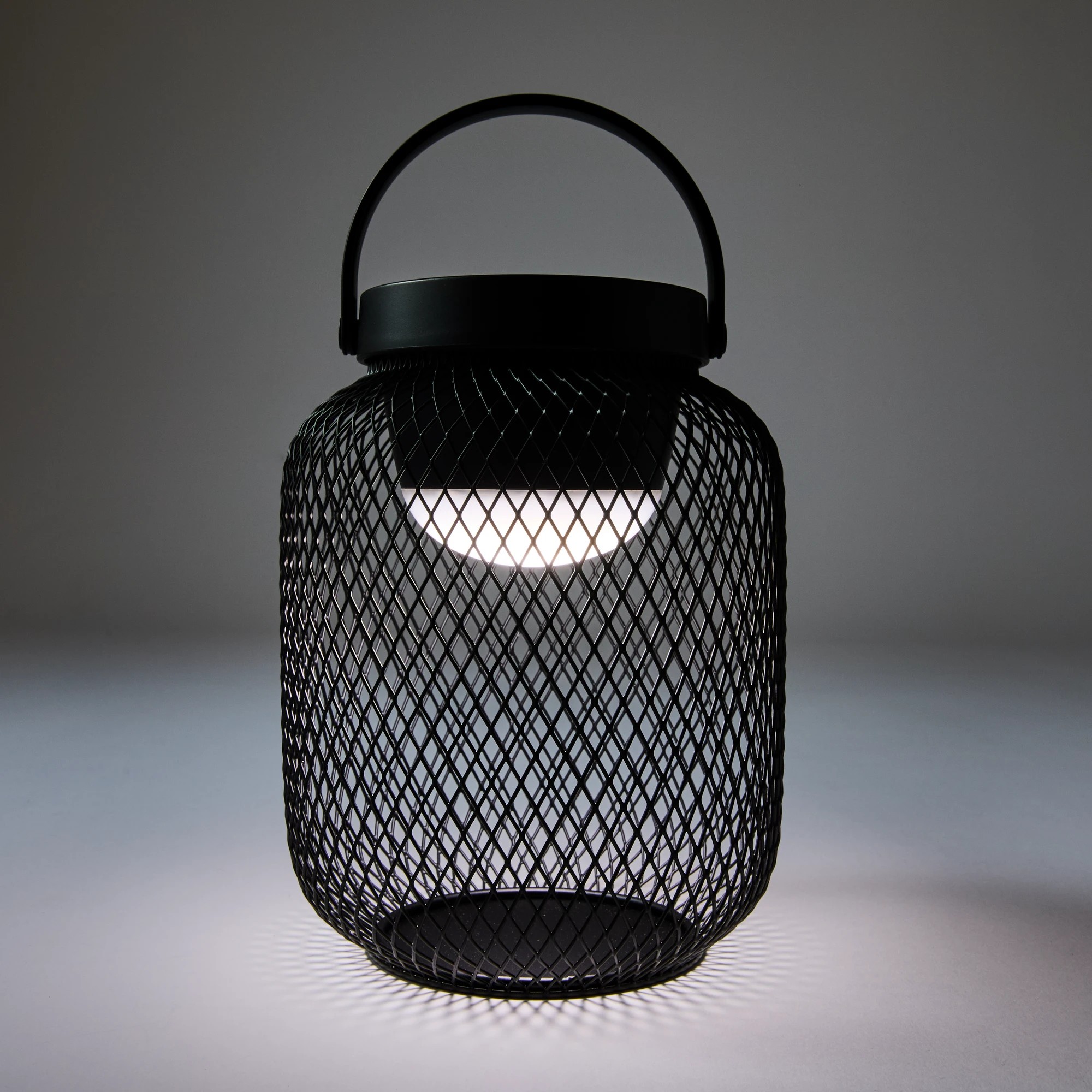 3 Outdoor Mesh Lantern Speaker, 3 of 10