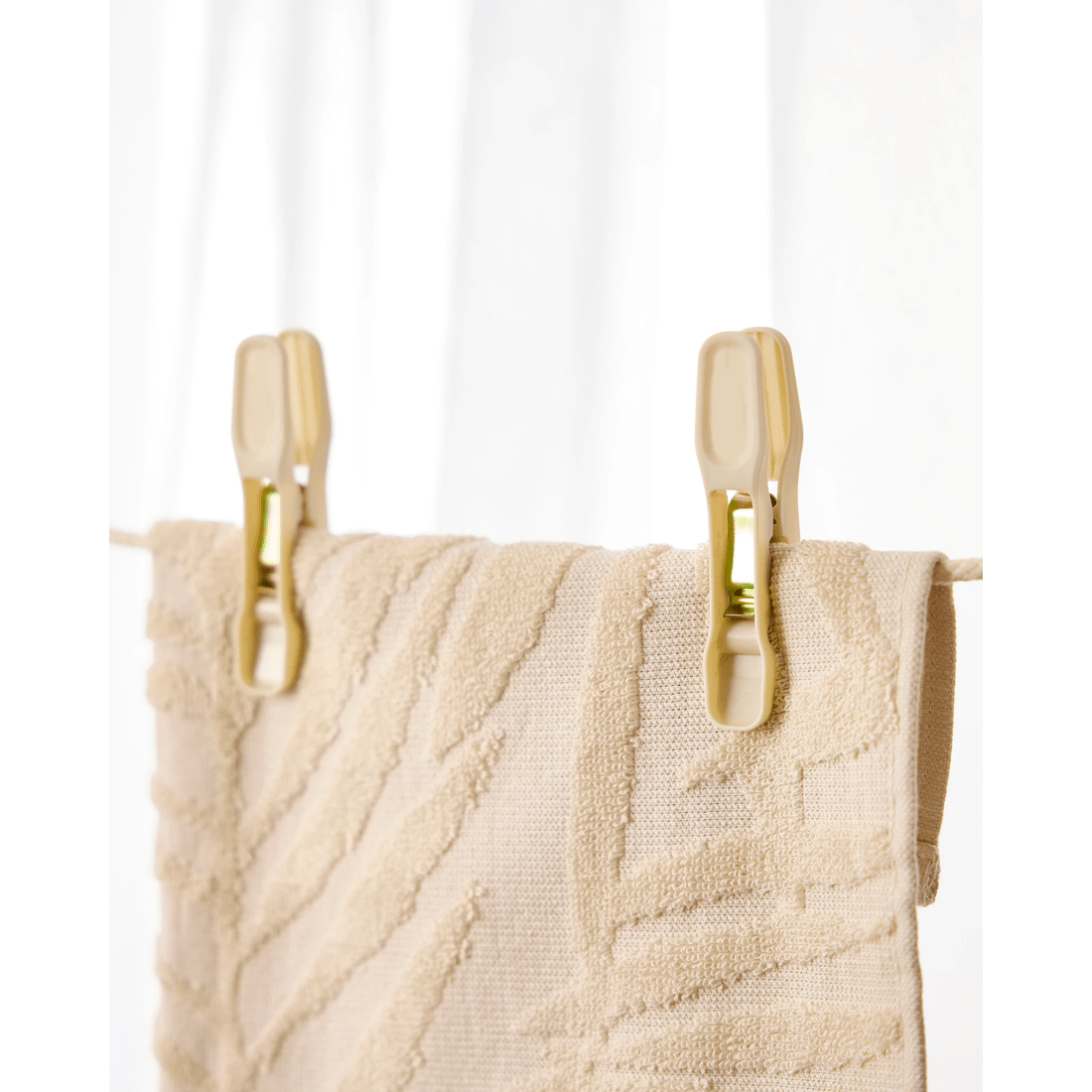 7 32 Pack Large Extra Pegs, 7 of 10