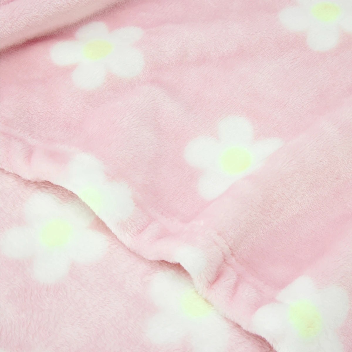 3 Coral Fleece Throw - Daisy, 3 of 5