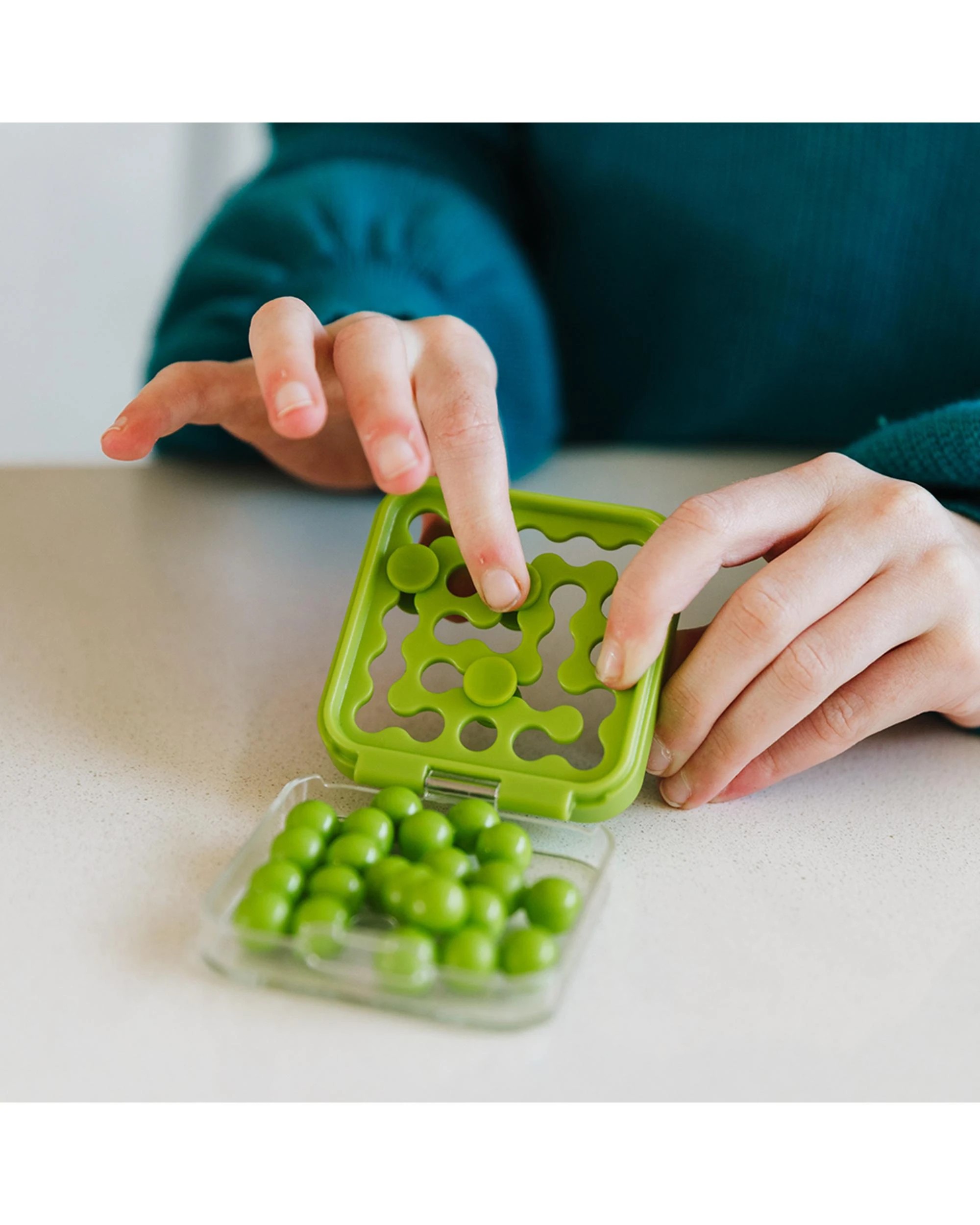 4 Smart Games IQ Mini Puzzle Game Assortment, 4 of 5