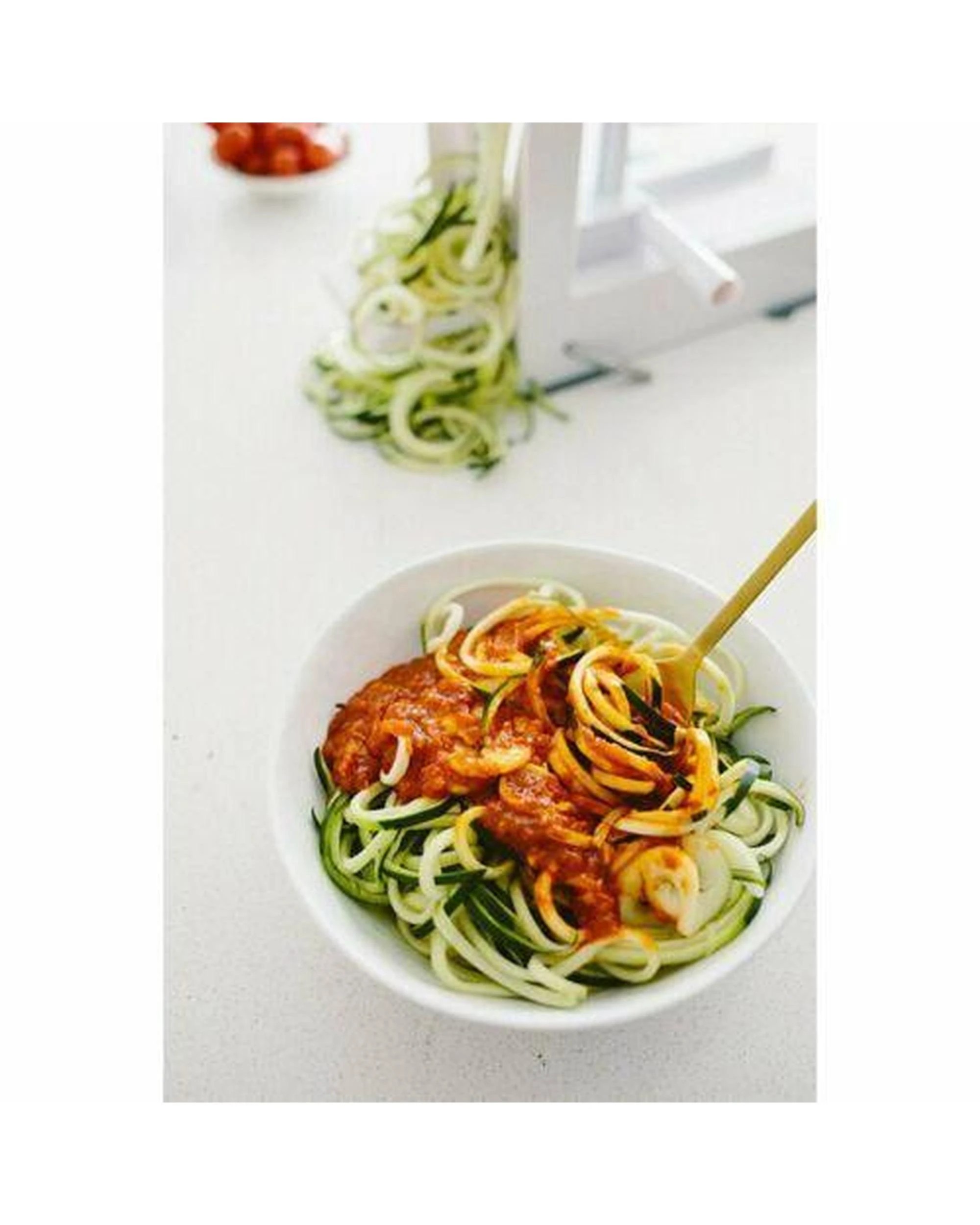 4 Avanti Spiretti Fruit and Vegetable Slicer Zoodles Spiral Slicer, 4 of 5
