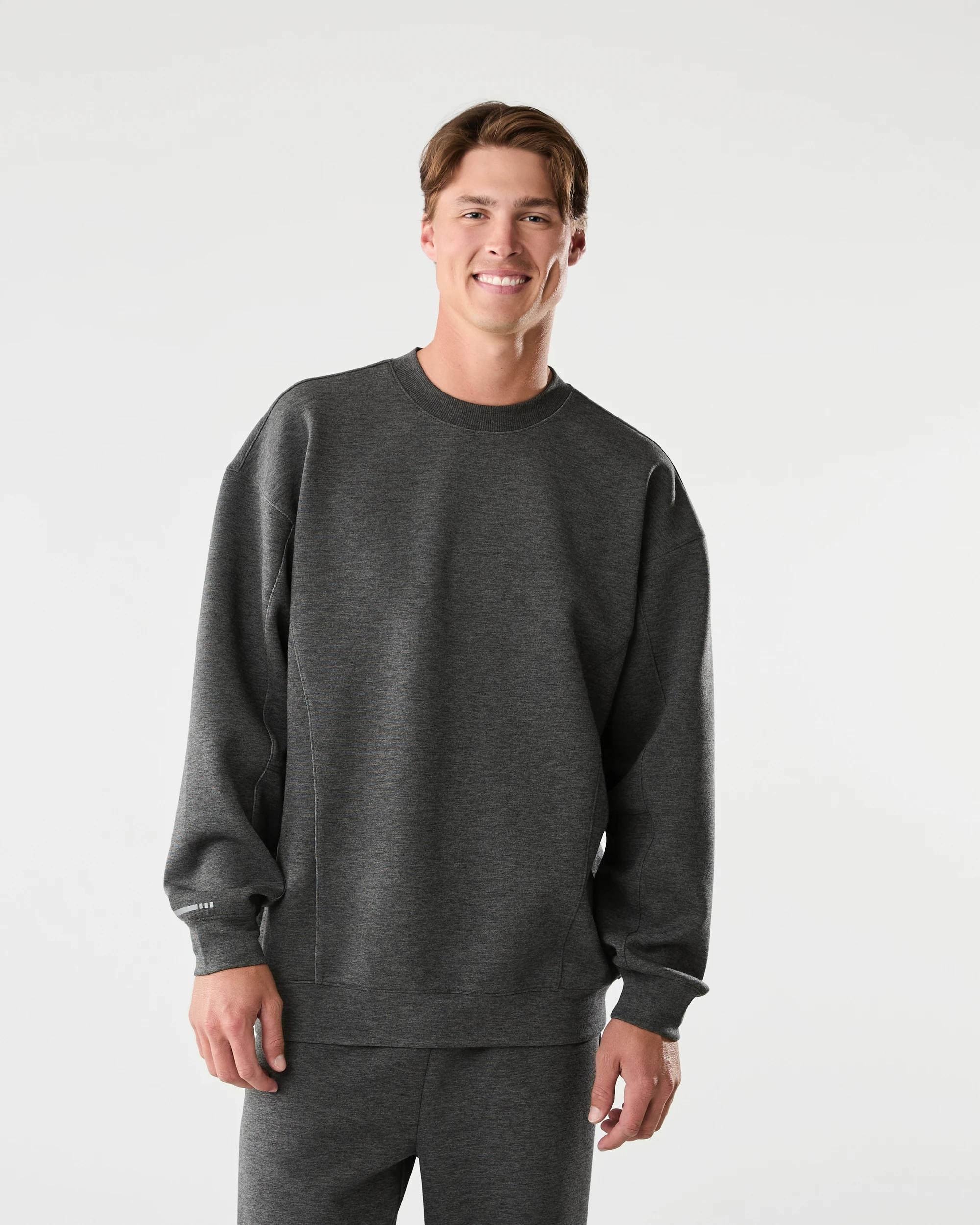 1 Active Mens Relaxed Scuba Crew Neck T-shirt Char Marle, 1 of 8