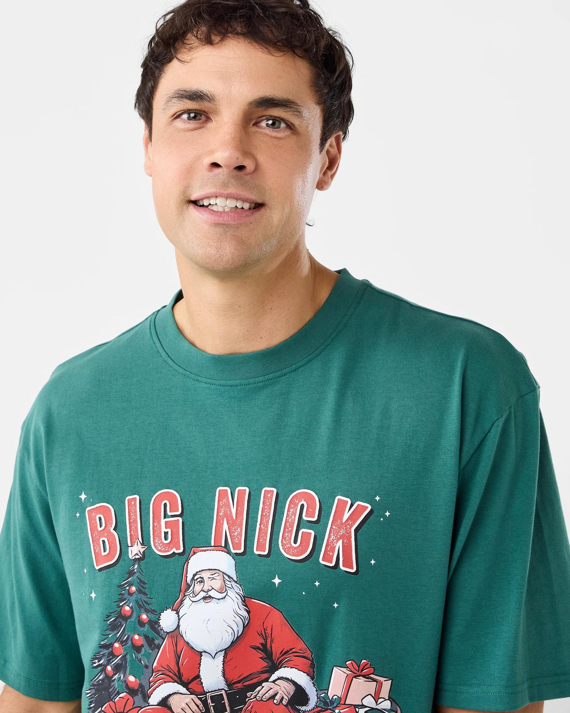 4 Oversized Christmas T-shirt Grn Xmas, 4 of 5