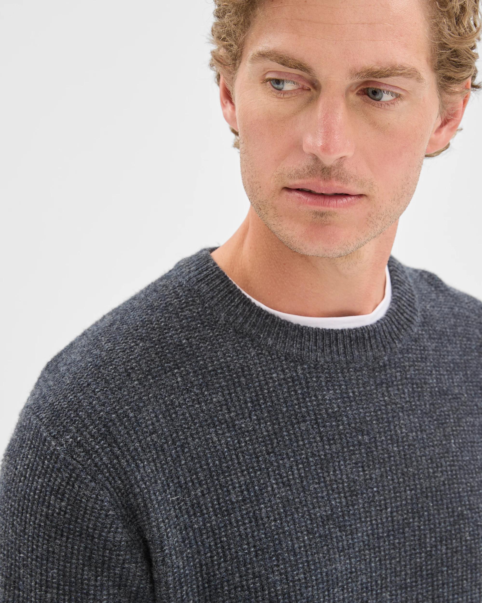 4 Target Man Lambswool Long Sleeve Crew Neck Knit Jumper CHARCOAL, 4 of 6