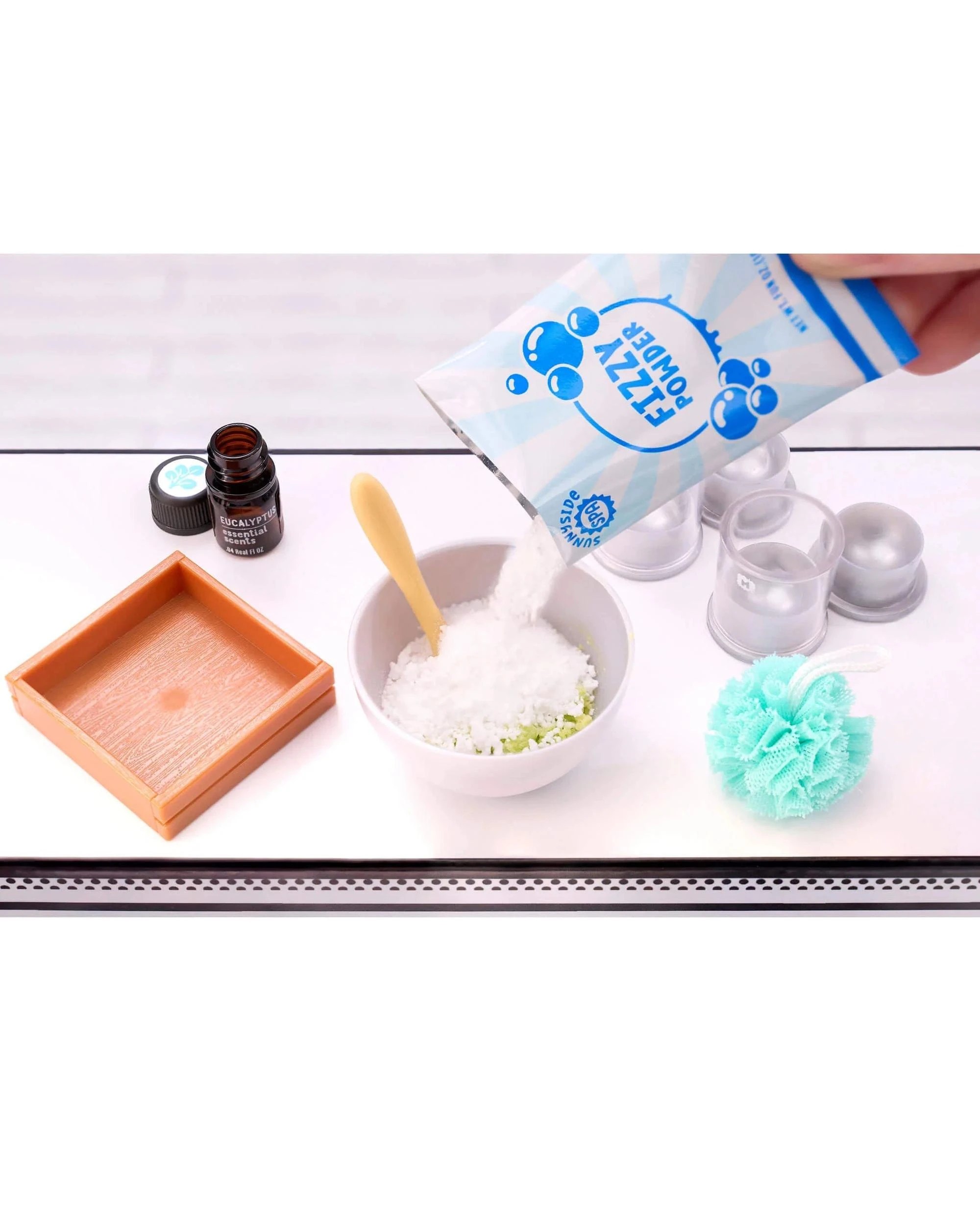 9 MGA's Miniverse Blind Ball: Make It Mini Spa 2-Pack - Two Capsules, 9 of 10