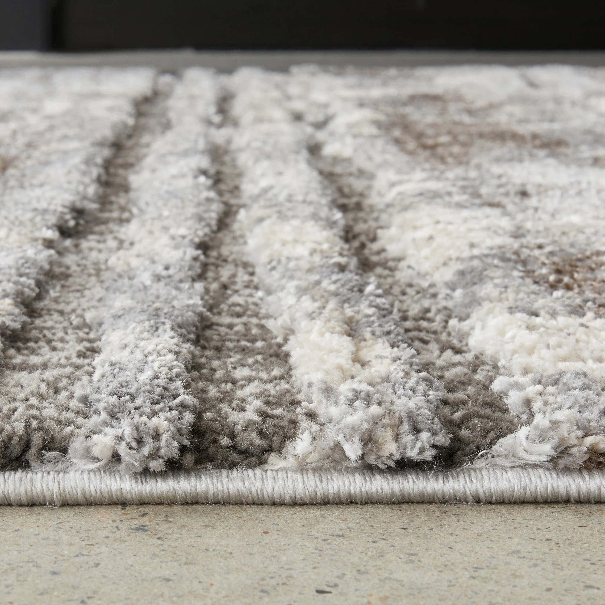 7 Common Ground Rugs Everest 50 230x160cm - Silver, 7 of 7