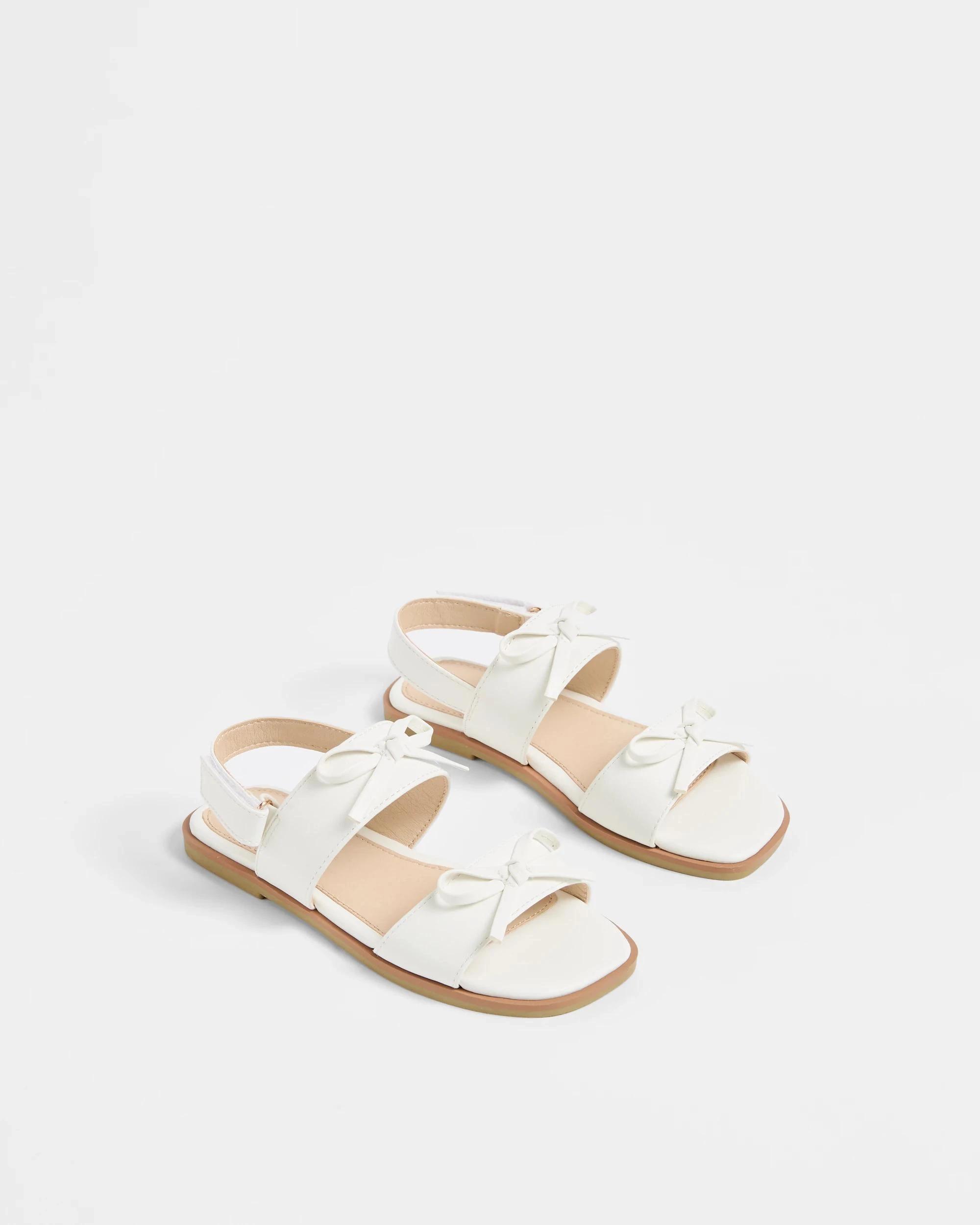 3 Target Kids Girls Junior Bow Sandal WHITE, 3 of 3