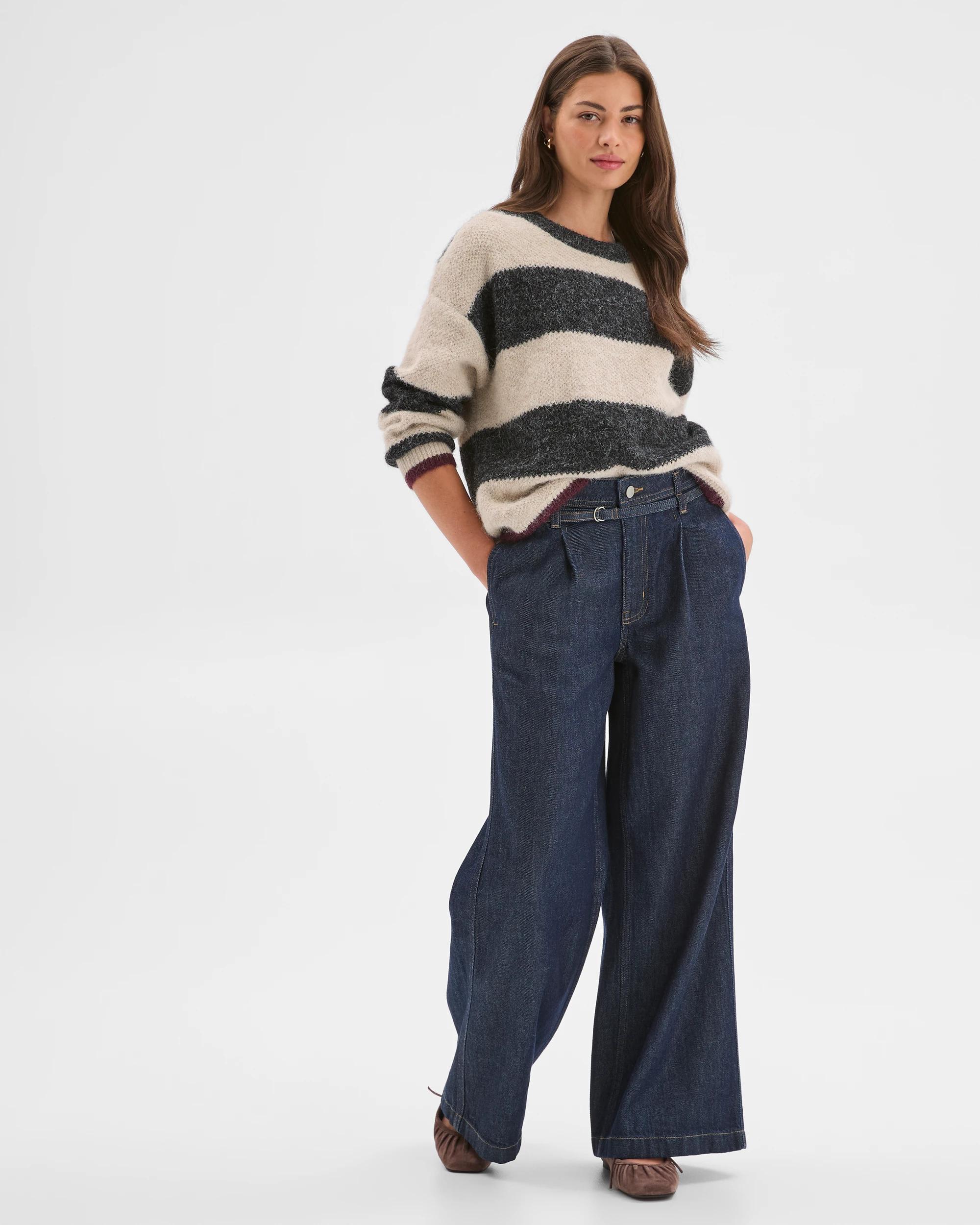 3 Target Petites Petites Crew Neck Honeycomb Stitch Jumper , 3 of 8