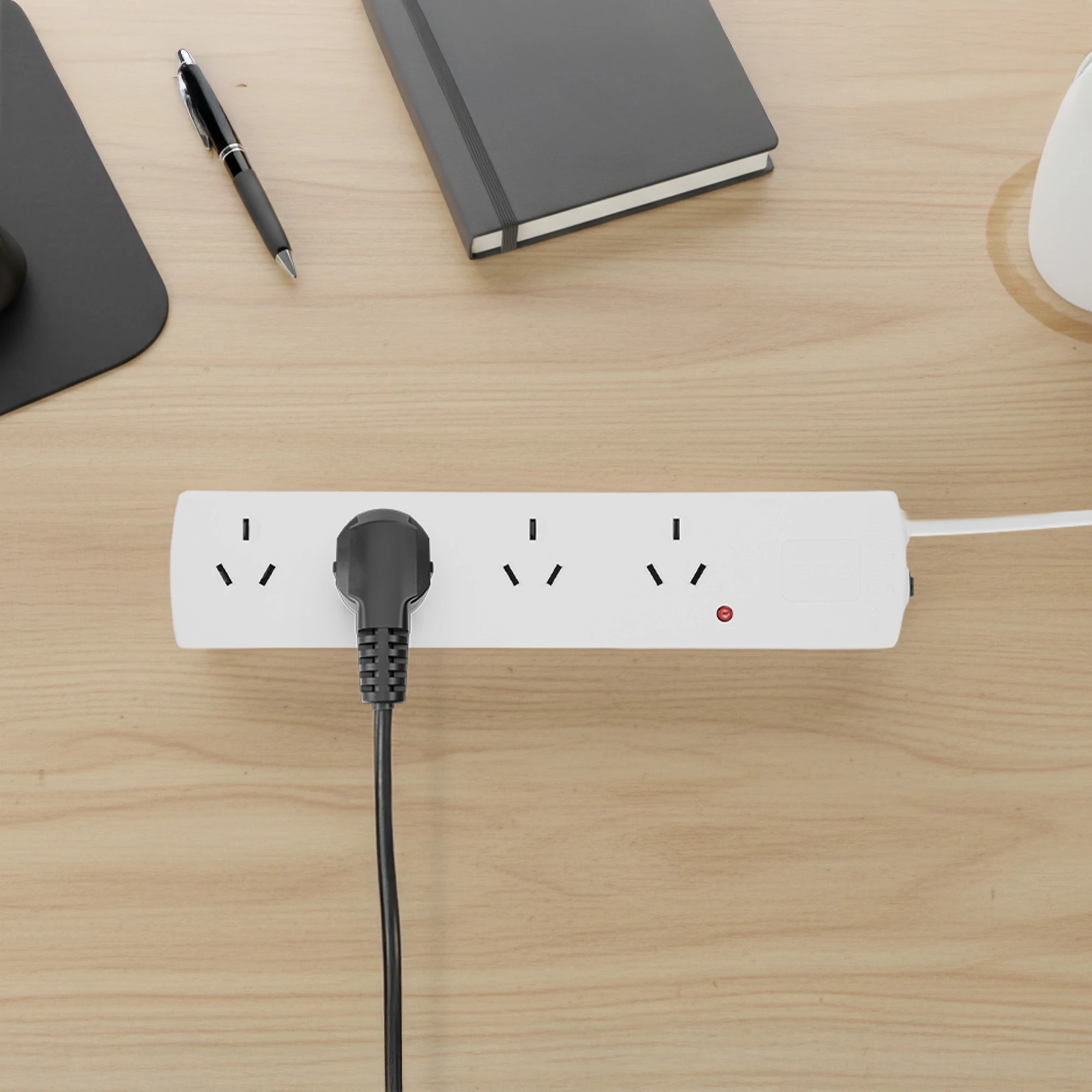 5 Arlec 4 Outlet Surge Protected Powerboard and 3m Standard Plug Extension Lead Combo Pack, 5 of 7