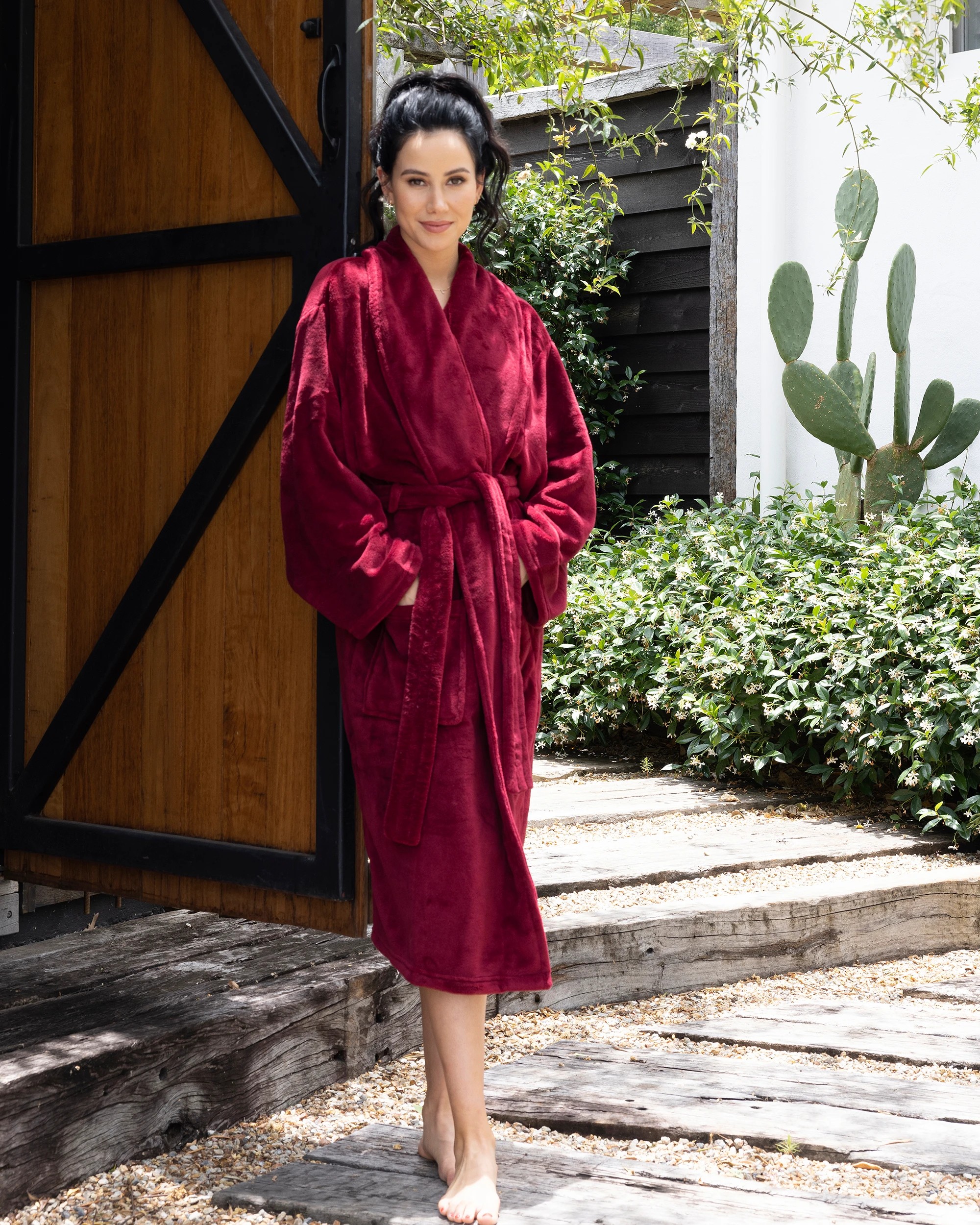 2 Bambury Soft Microplush Coral Fleece Bathrobe Dressing Gown Size Medium/Large Merlot - Burgundy, 2 of 5