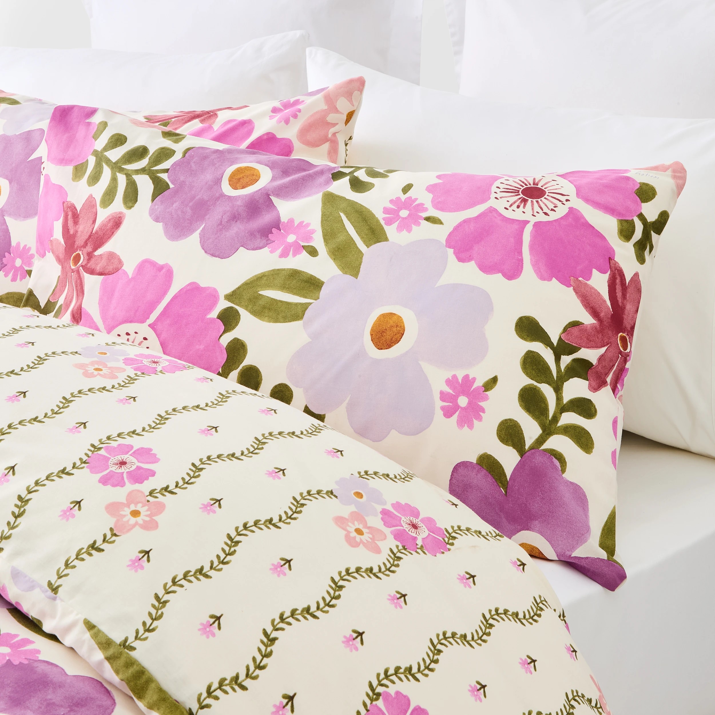 3 Winnie Cotton Rich Reversible Quilt Cover Set - Queen Bed, 3 of 7