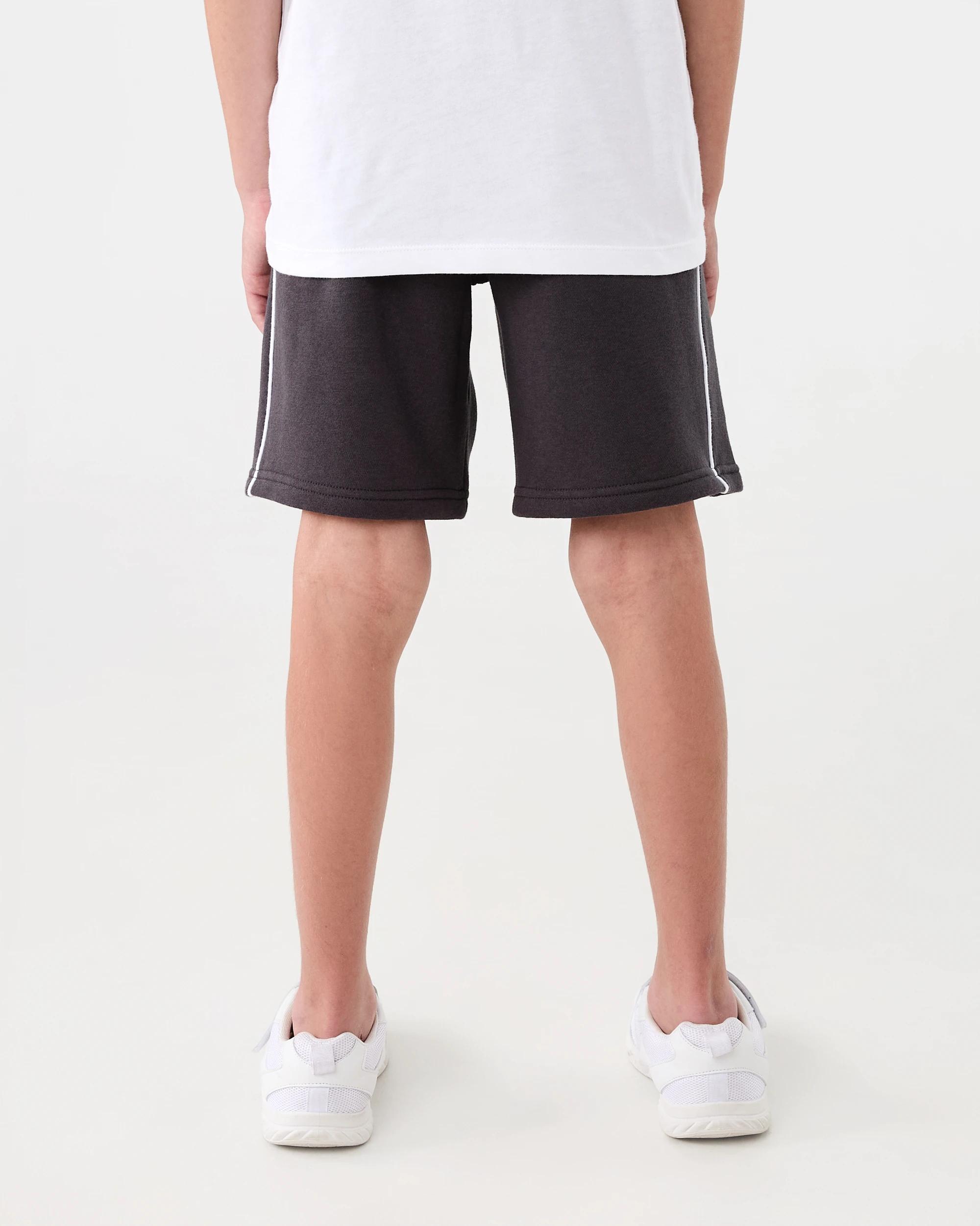 2 Panelled Knit Shorts Blk Sand, 2 of 7