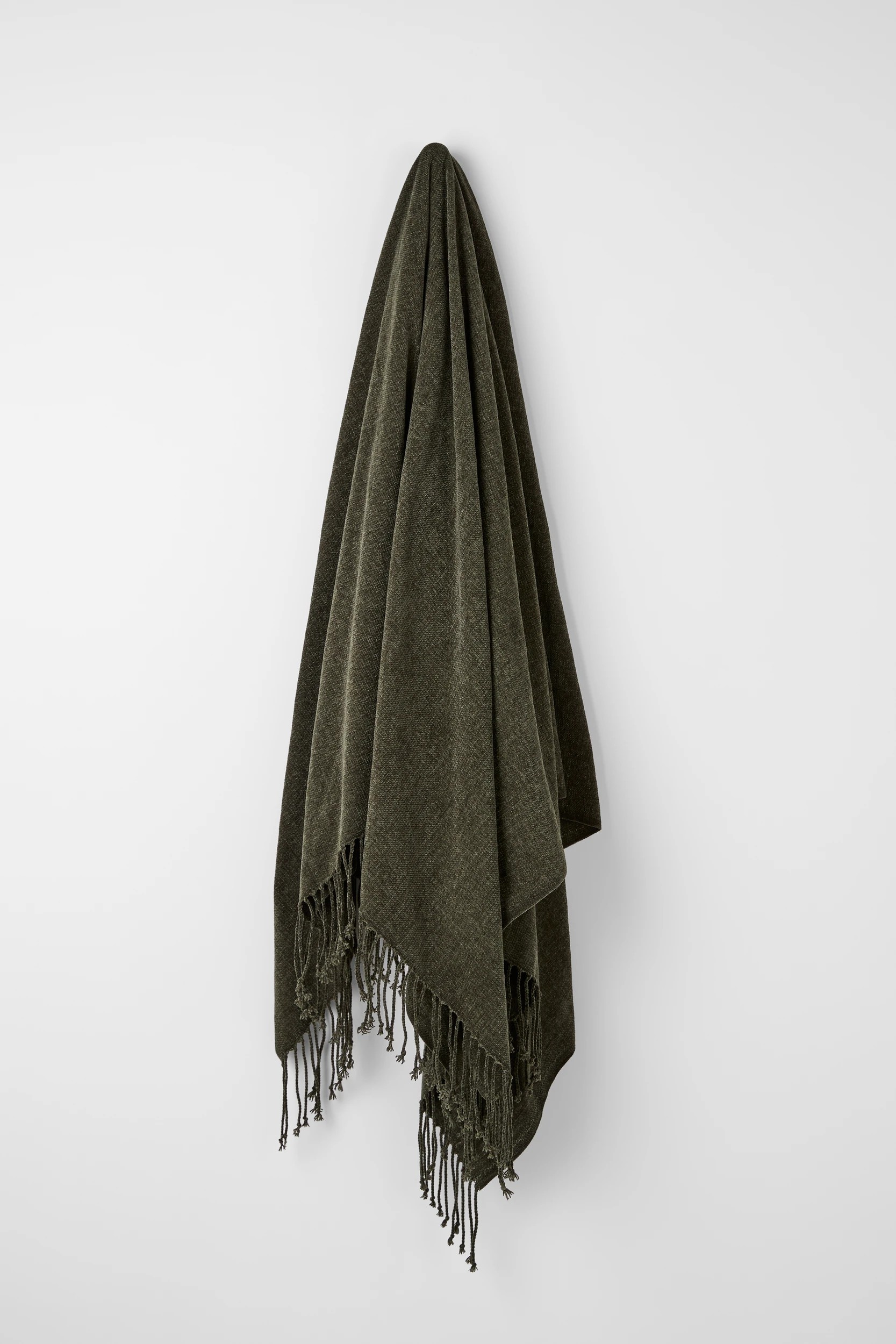 2 Target Issy Chenille Throw - Queen Bed - Green, 2 of 3
