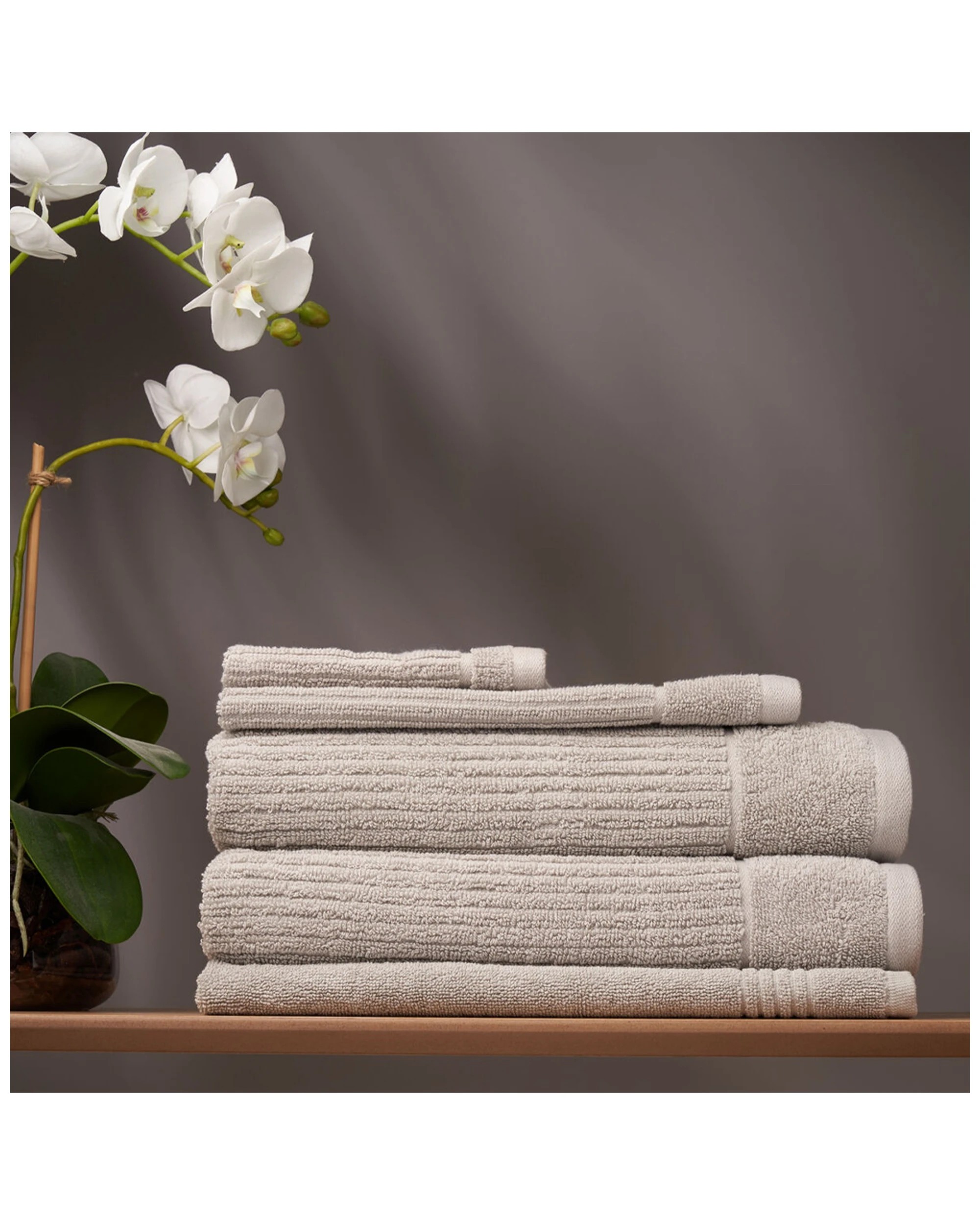 4 Sheraton Luxury 5 Piece Cotton Towel Set Including Bath Hand Face Towels - Soho Collection
 - Grey, 4 of 4