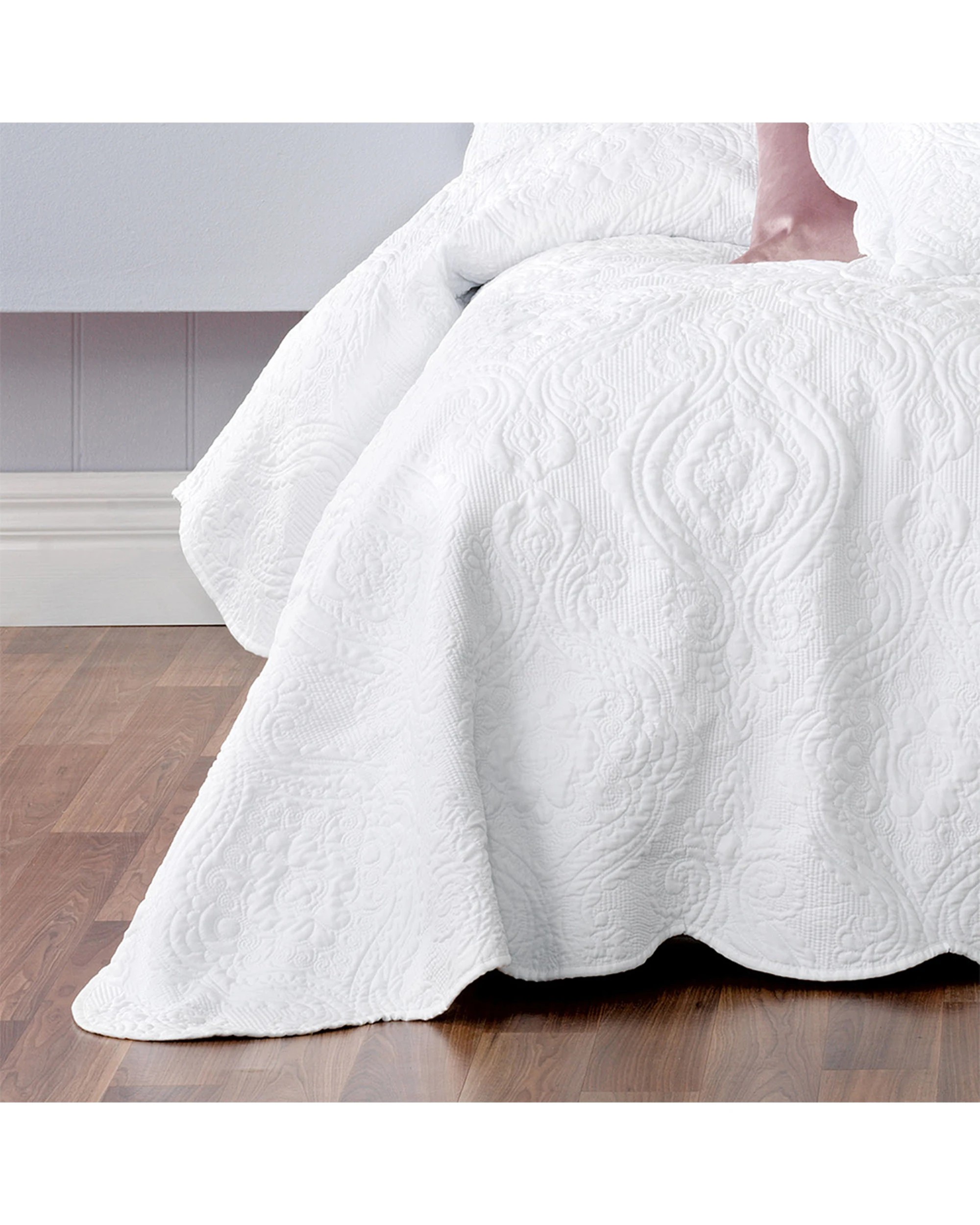 3 Bianca Cordelia Elegant Bedspread With Pillowcase - Queen Bed - White, 3 of 6