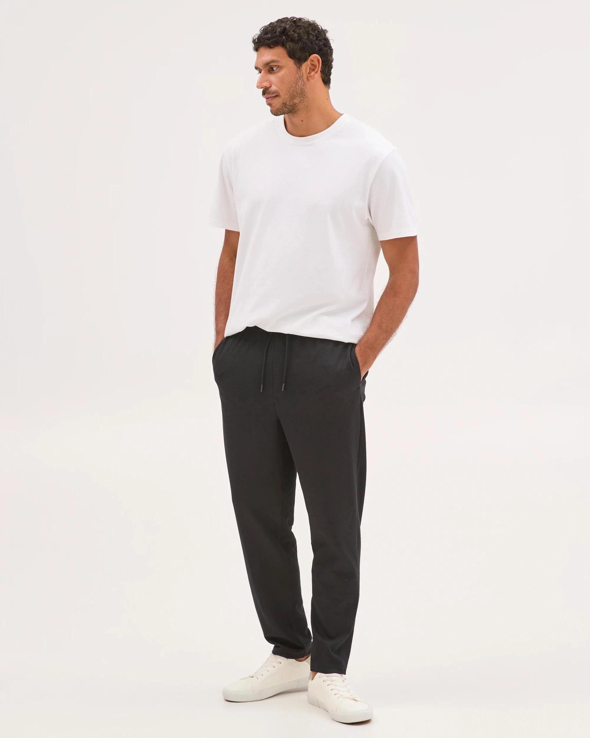3 Target Man Textured Knit Pants BLACK, 3 of 6