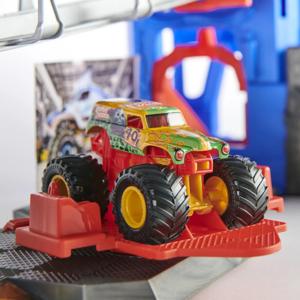 Monster Jam Garage Grave Digger Pla