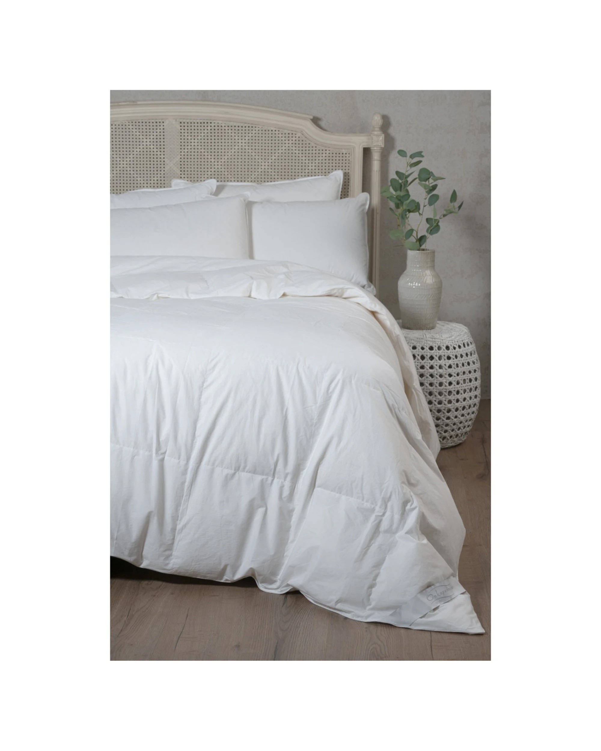 7 ONKAPARINGA Hungarian Goose Down Feather Quilt Doona Bedding - Super King Bed - White, 7 of 7