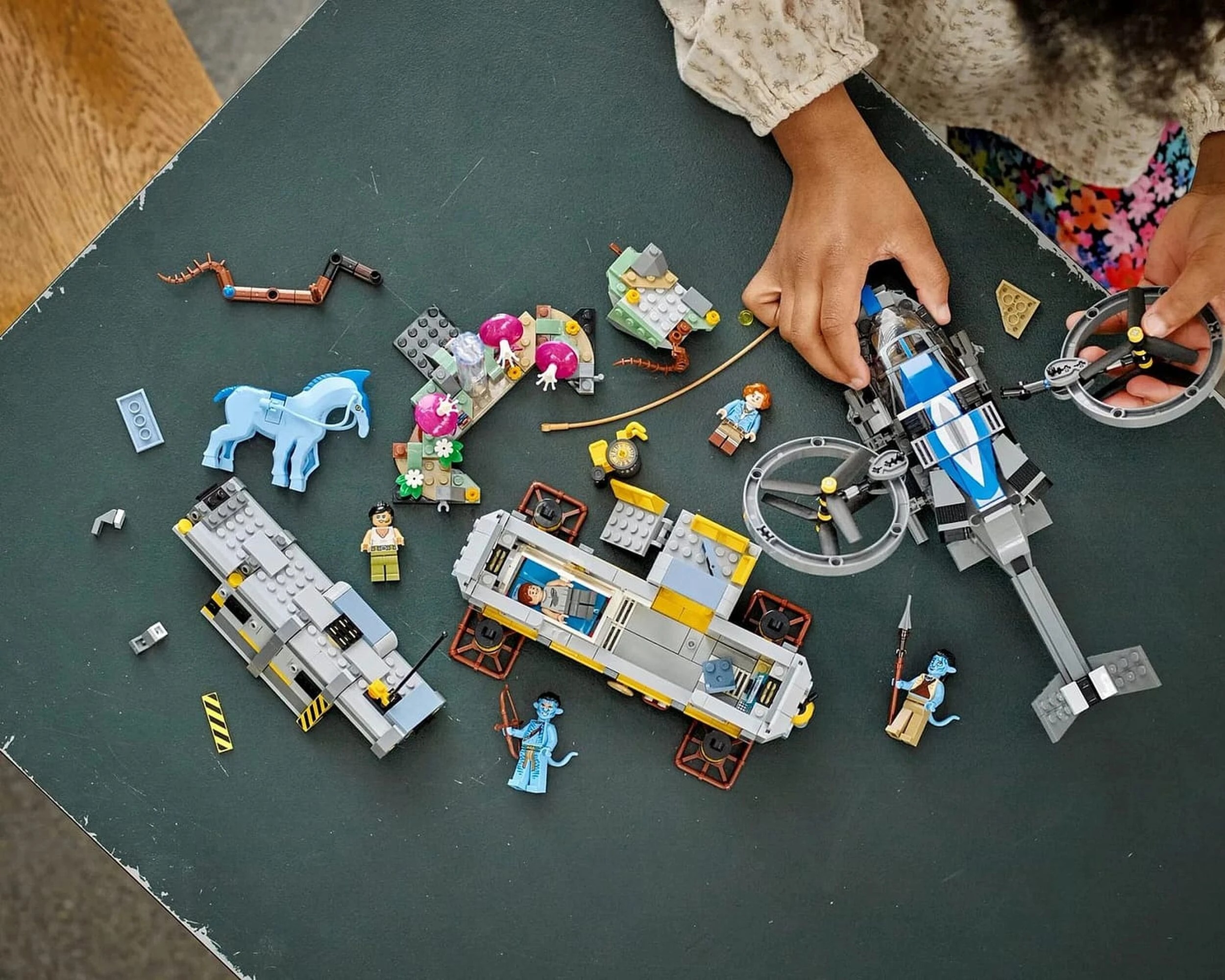 LEGO® 75573 Floating Mountains: Site 26 and RDA Samson - Avatar - Kmart
