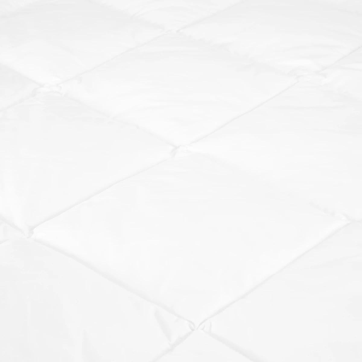 3 Medium Warmth Supreme Comfort Quilt - King Bed, 3 of 3