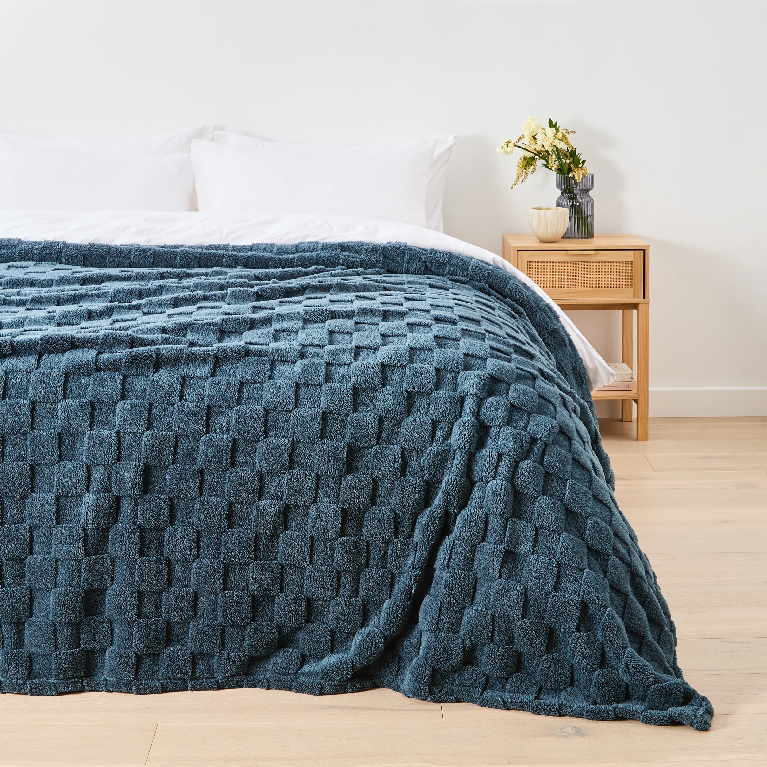2 Check Jacquard Blanket - Queen/King Bed, Navy, 2 of 6