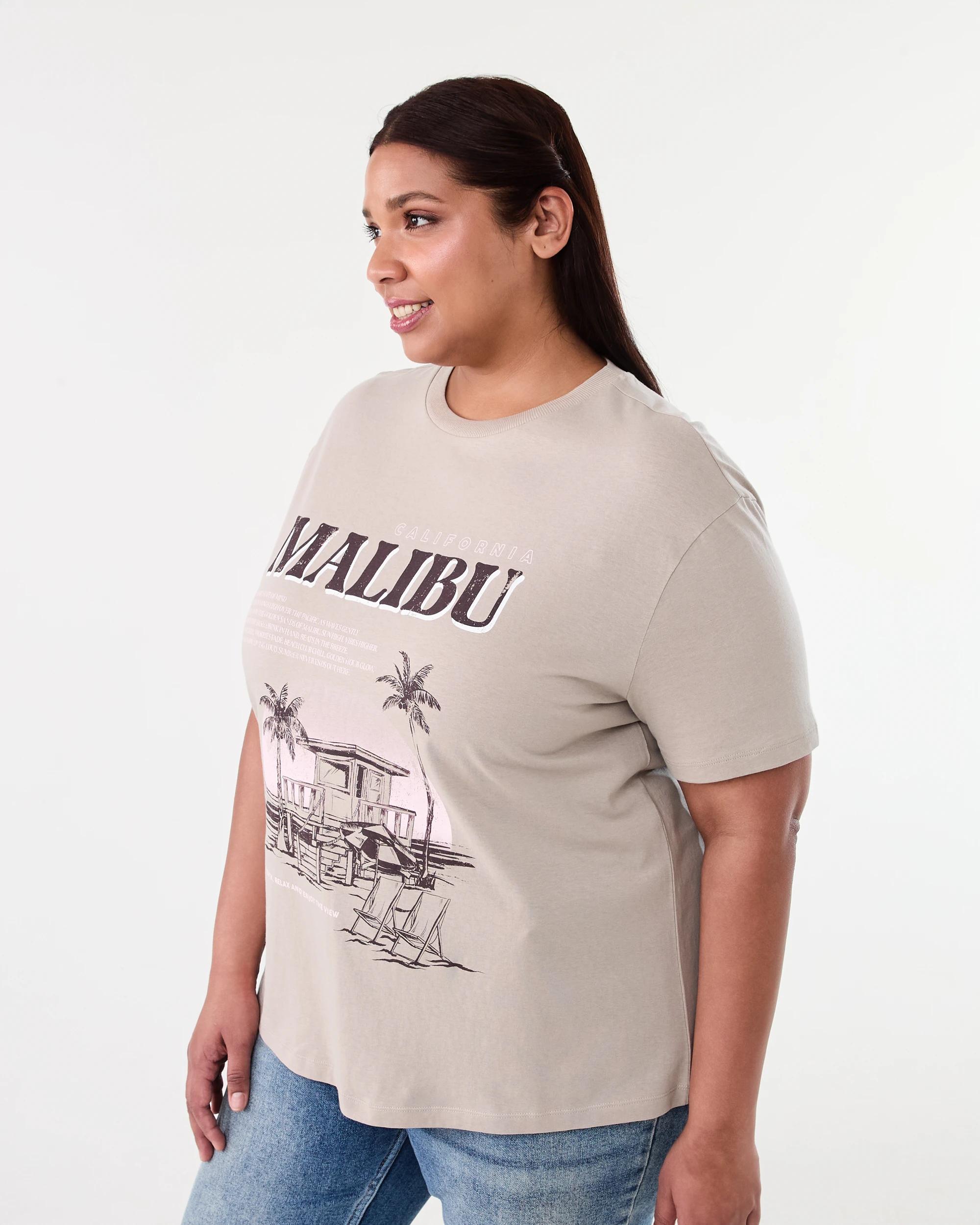 2 Curve Short Sleeve Boyfriend T-shirt Malibu, 2 of 5