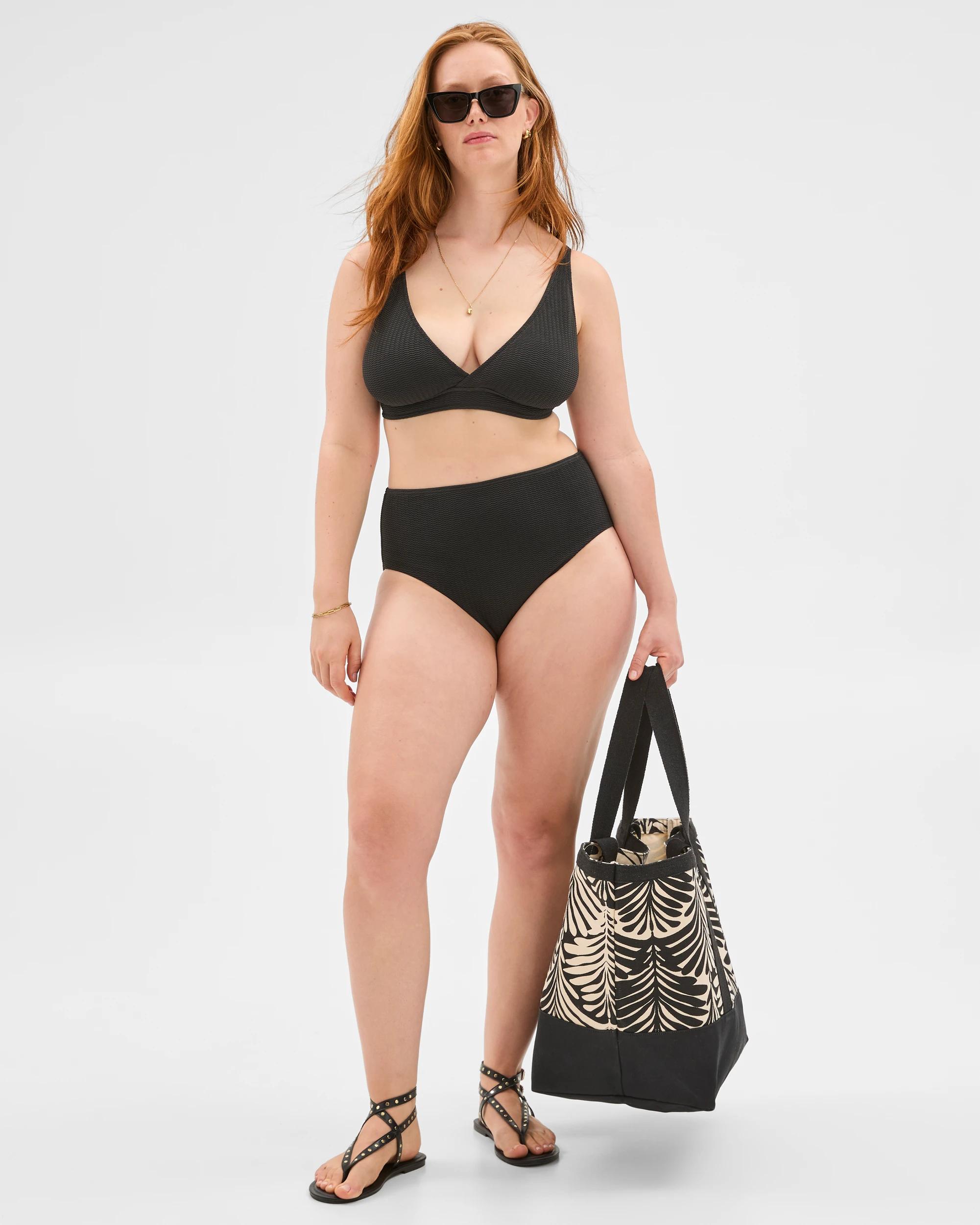 8 Target Resort Crinkle Plunge Swim Bikini Top BLACK, 8 of 10