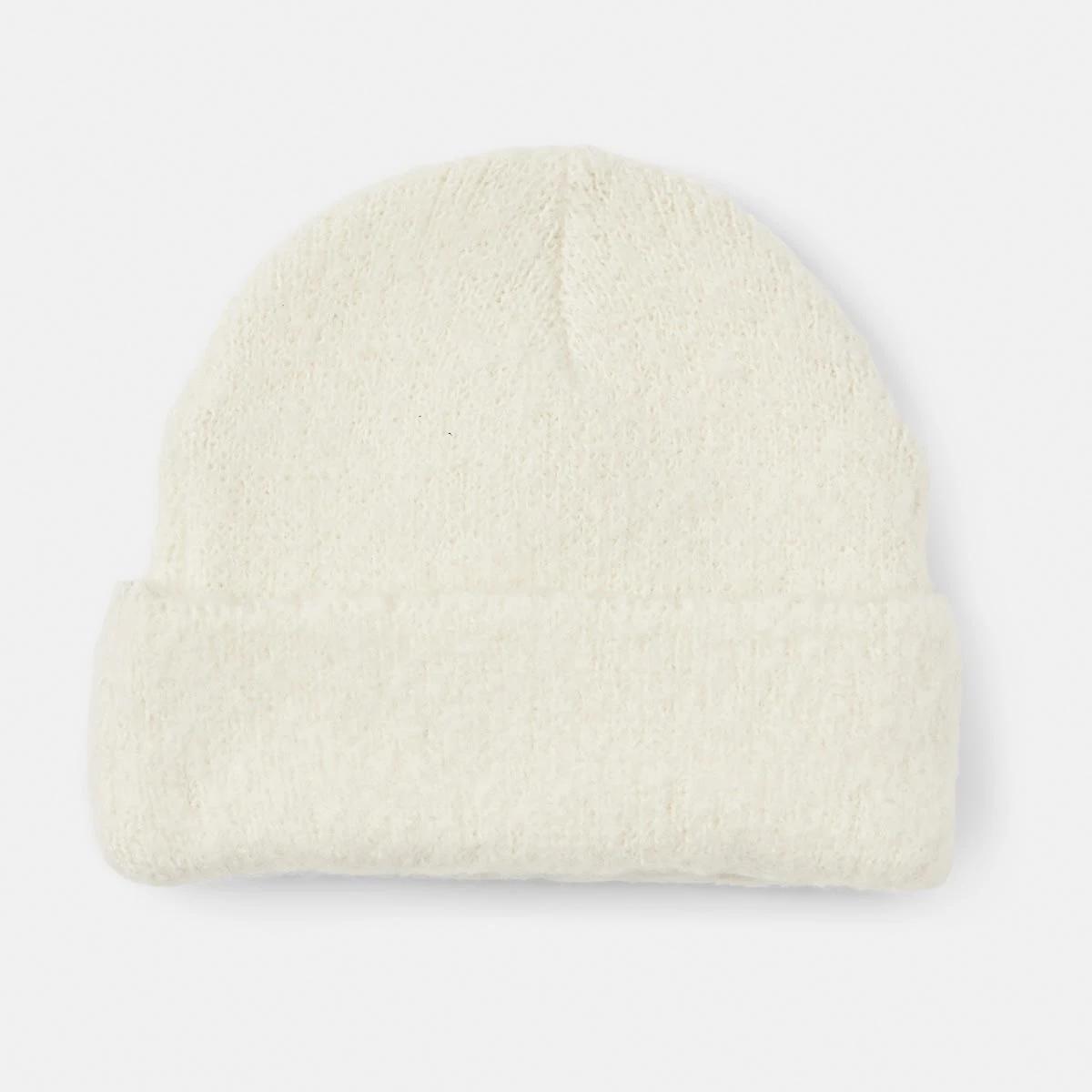 2 Fluffy Beanie Ecru, 2 of 4