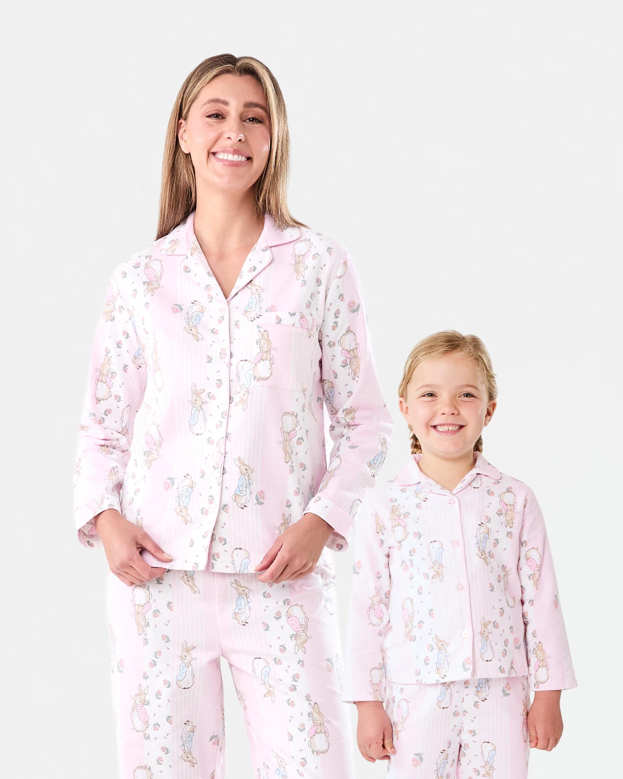 8 Peter Rabbit License Flannel Pyjama Set P Rabbit, 8 of 8