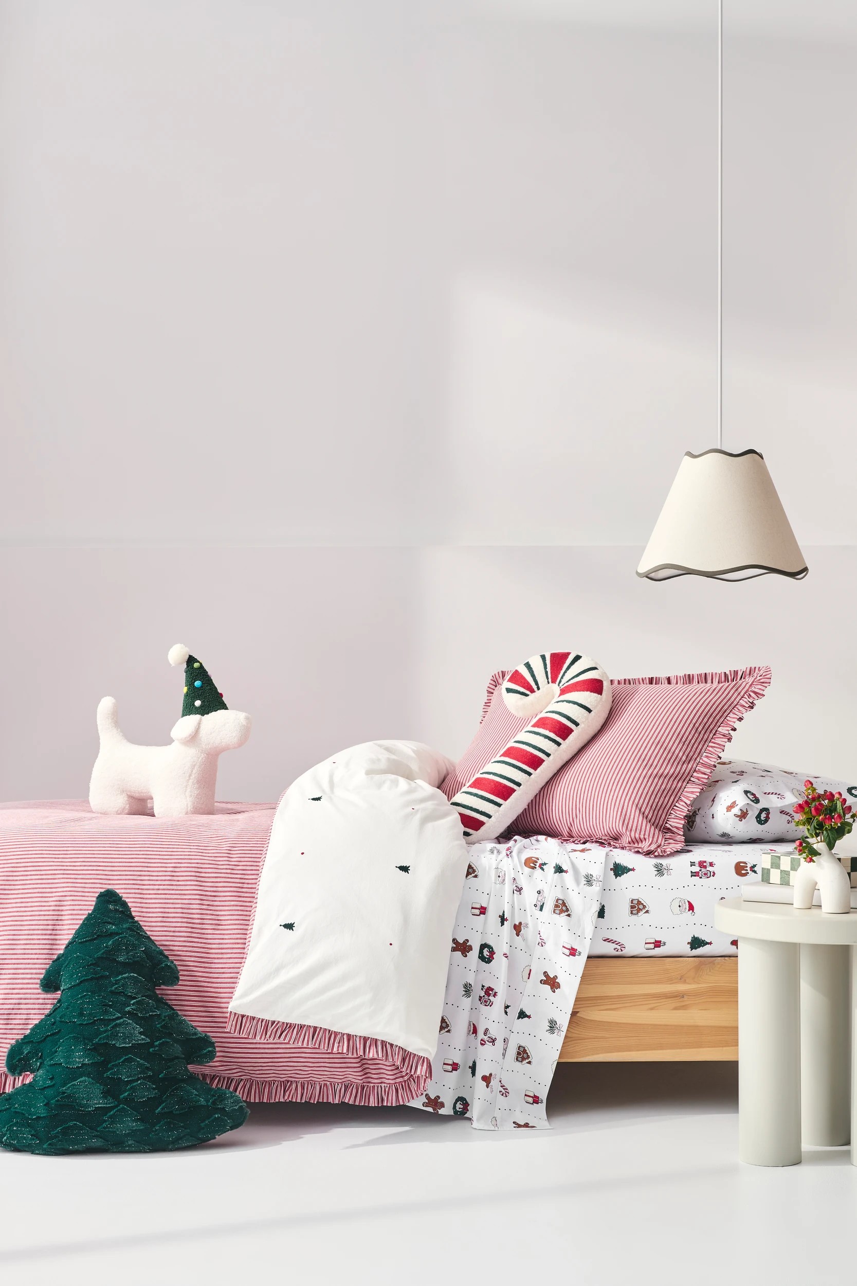 4 Target Christmas Embroidered Tree Quilt Cover Set - King Bed - White, 4 of 10