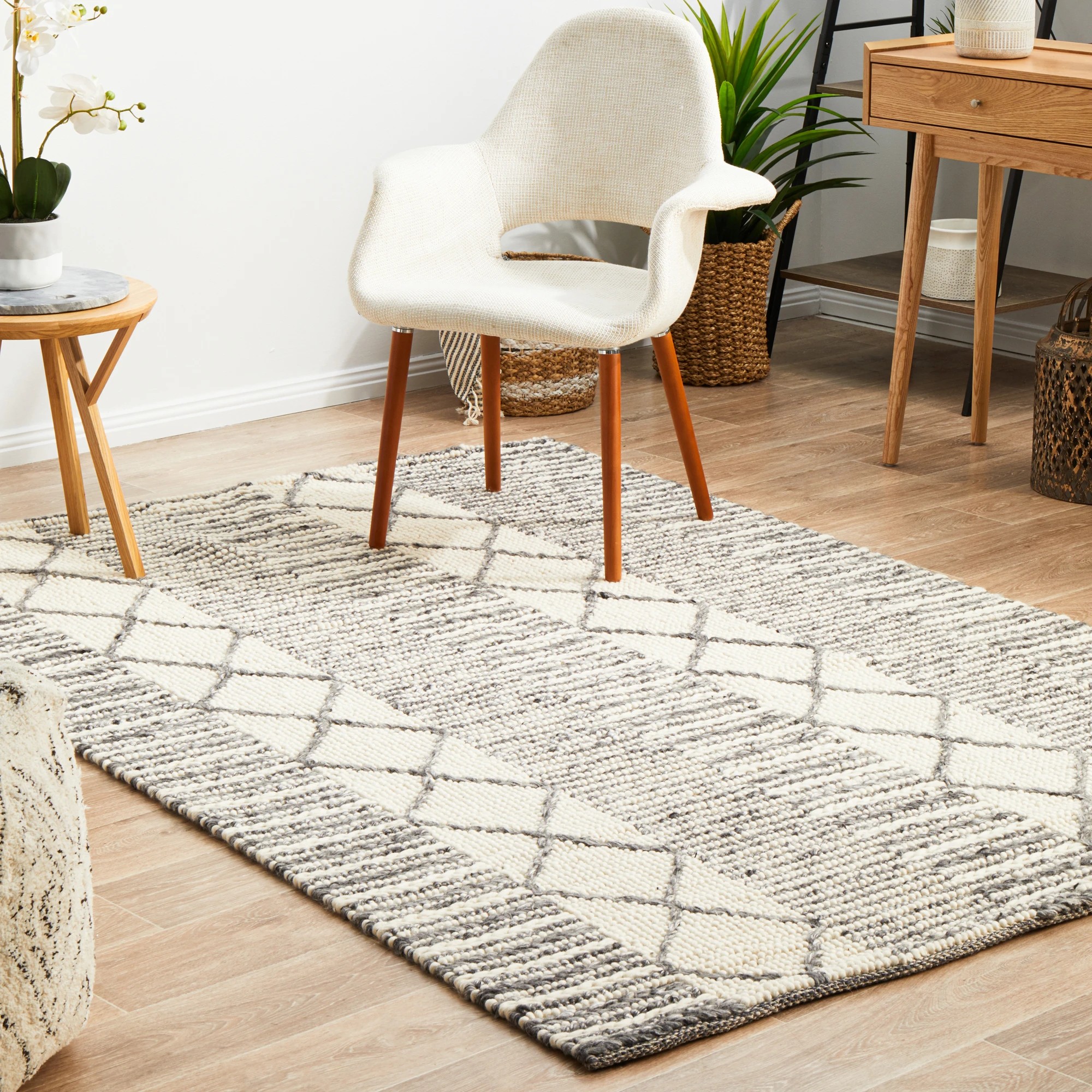 2 Common Ground Rugs Nordica 316 280x190cm - Large Plain & Textured Rug - Silver, 2 of 8