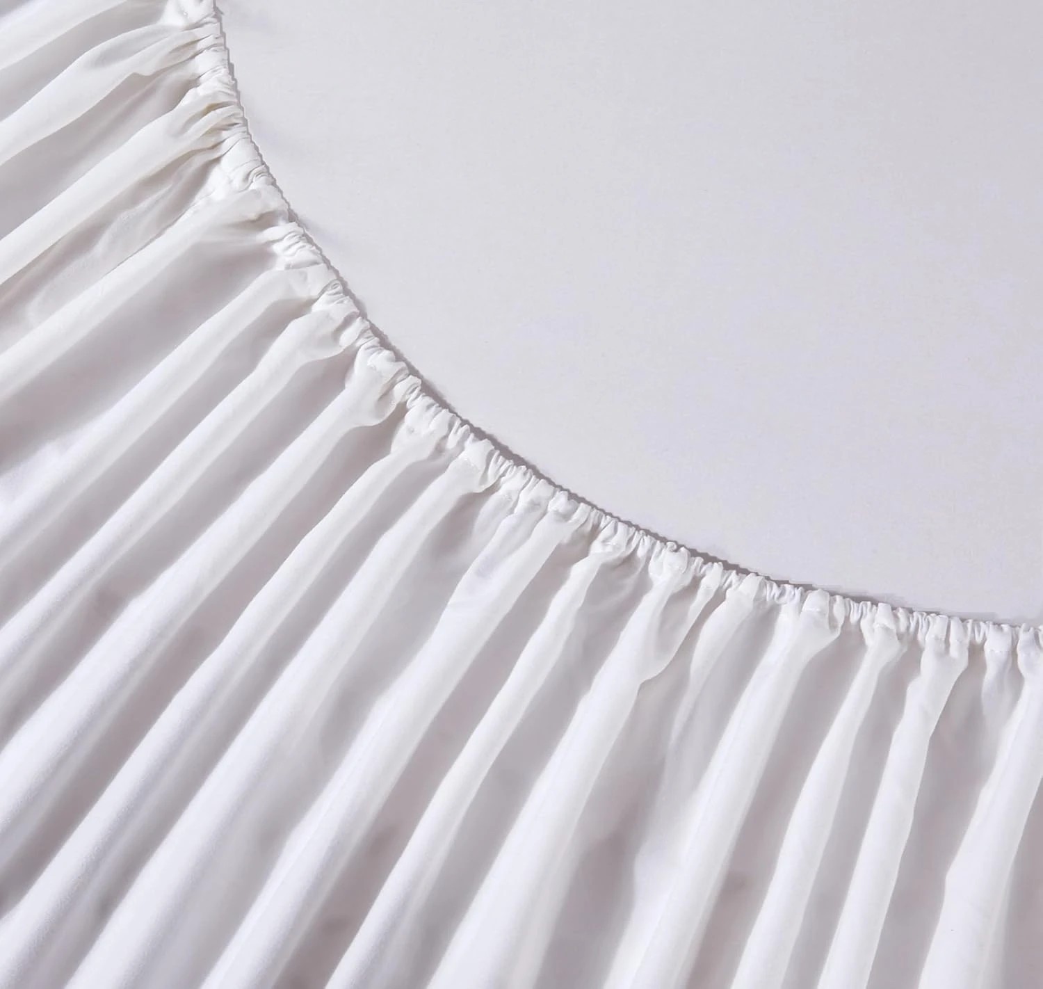 3 CleverPolly 100% Vintage Washed Microfibre Fitted Sheet Set - Queen Bed - White, 3 of 4