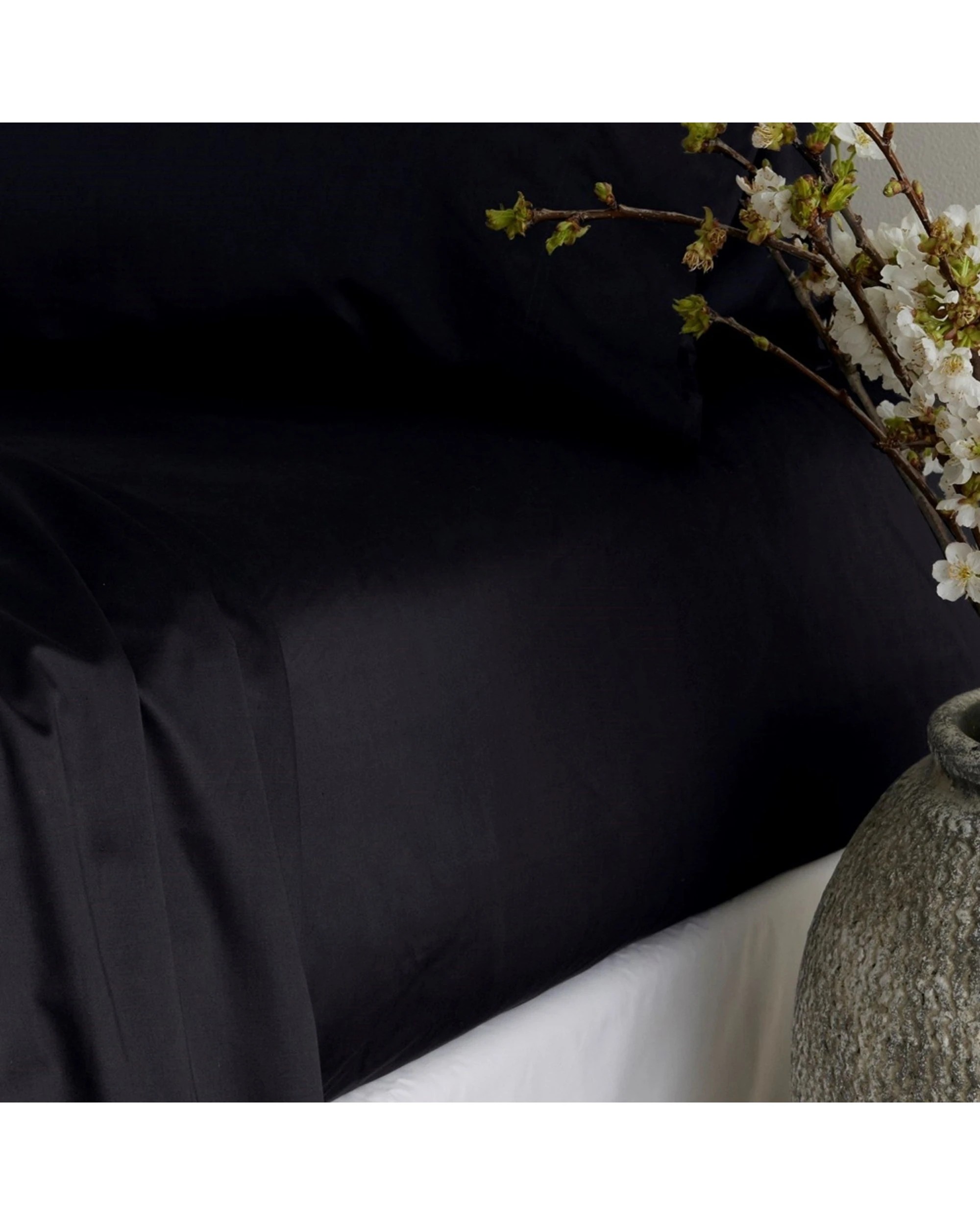 1 Bedding co Fitted Sheet 1200TC Egyptian Cotton Luxurious - Super King Bed - Black, 1 of 2