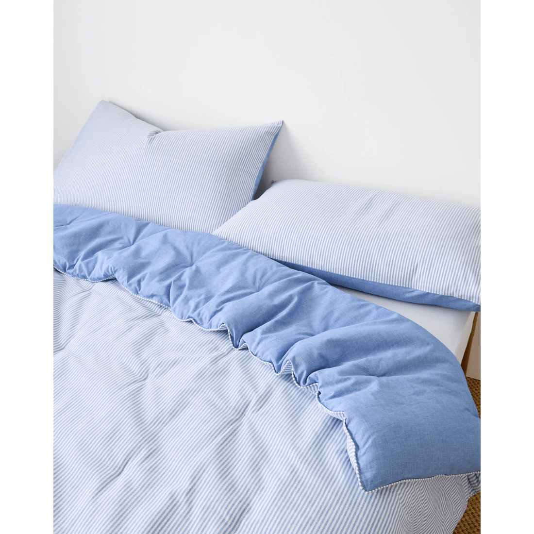 2 Target Hampton Stripe Comforter Set
 - Queen Bed
 - Blue, 2 of 6