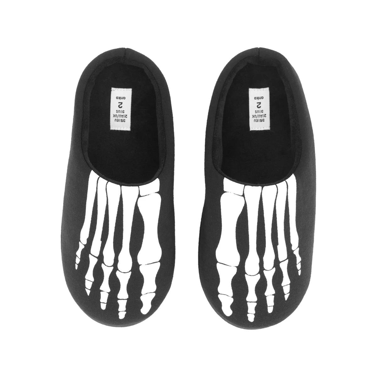 2 Senior Print Slippers Foot Black, 2 of 3