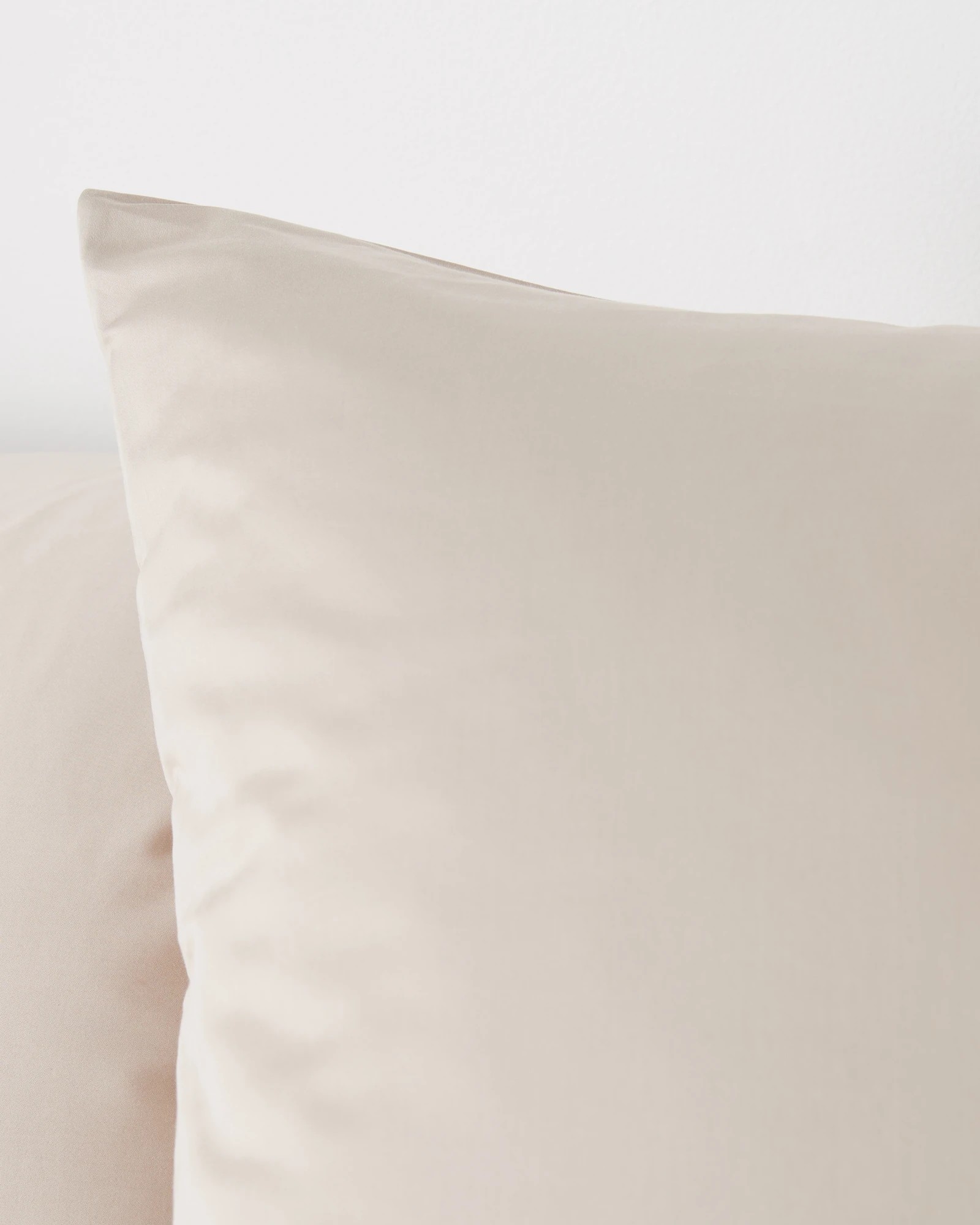 4 Target Supima 2 Pack 400 Thread Count European Pillowcases
 - Queen Bed
 - Natural, 4 of 4